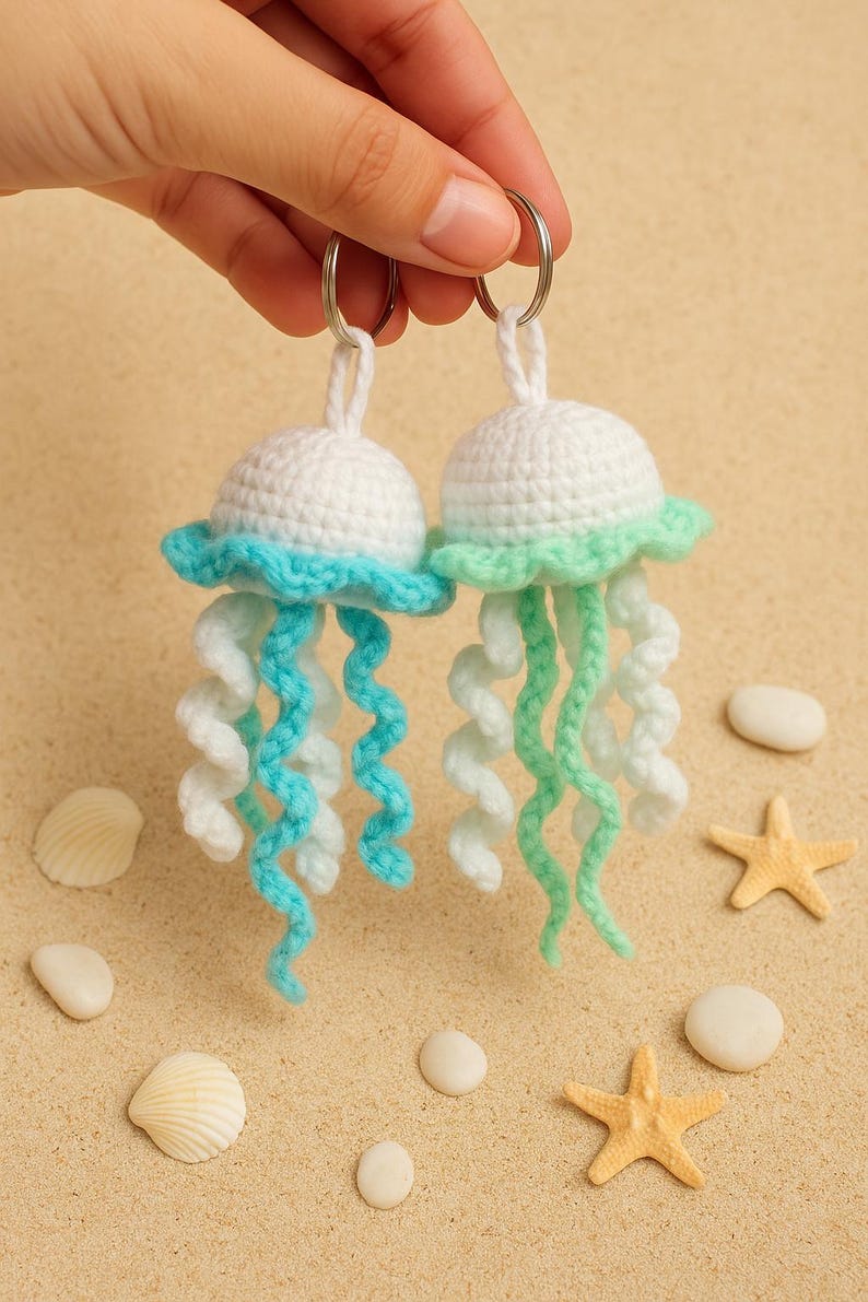 Crochet Jellyfish Keychain: Handmade Amigurumi Ocean Charm