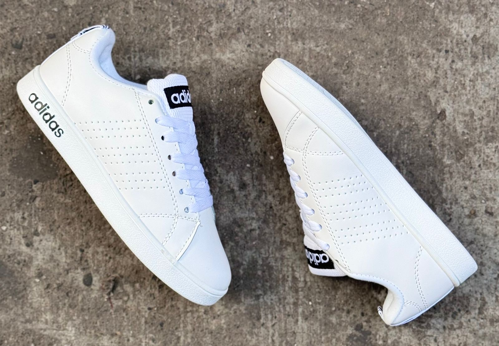 Zapatillas blancas Adidas