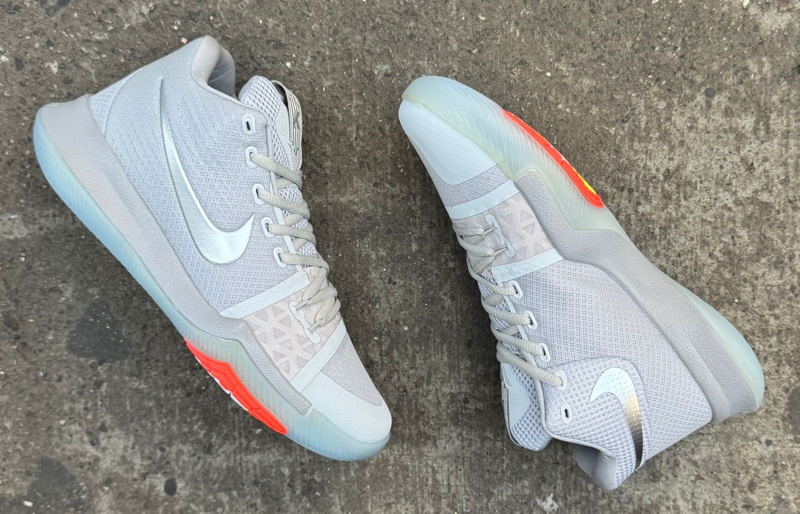 Zapatillas deportivas Nike grises