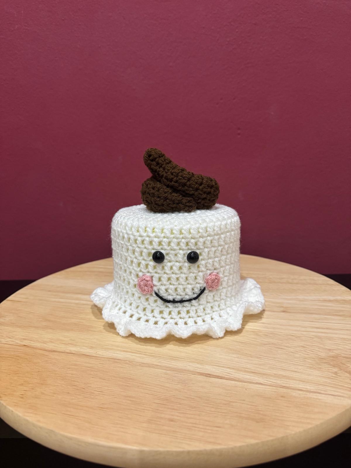 Klorollenhut - Shitihaufen, freche WC-Deko, gehäkelt & handmade