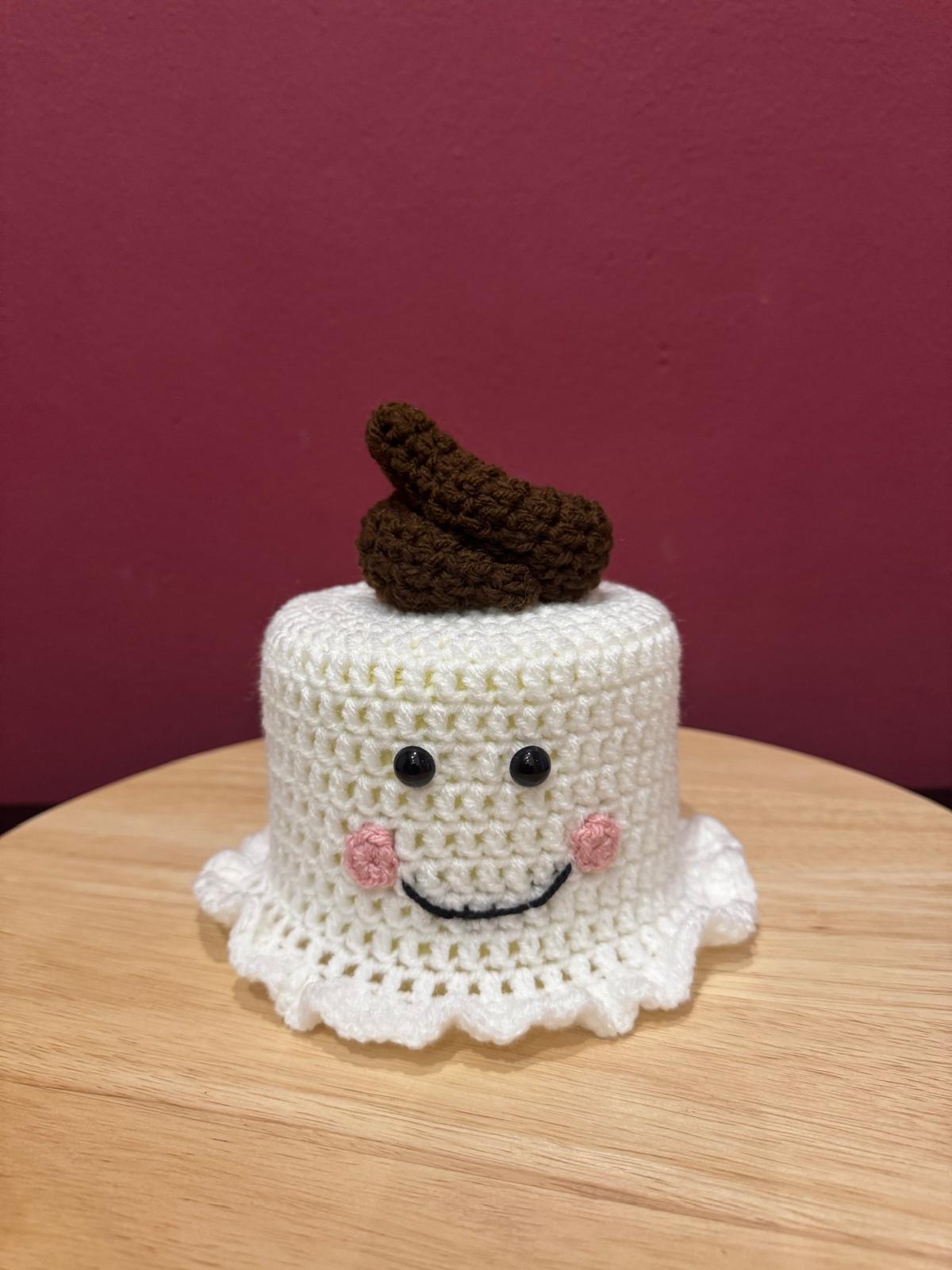 Klorollenhut - Shitihaufen, freche WC-Deko, gehäkelt & handmade