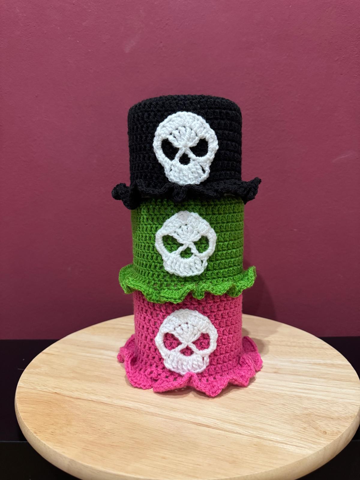 Klorollenhut - Totenkopf - coole WC-Deko, gehäkelt & handmade