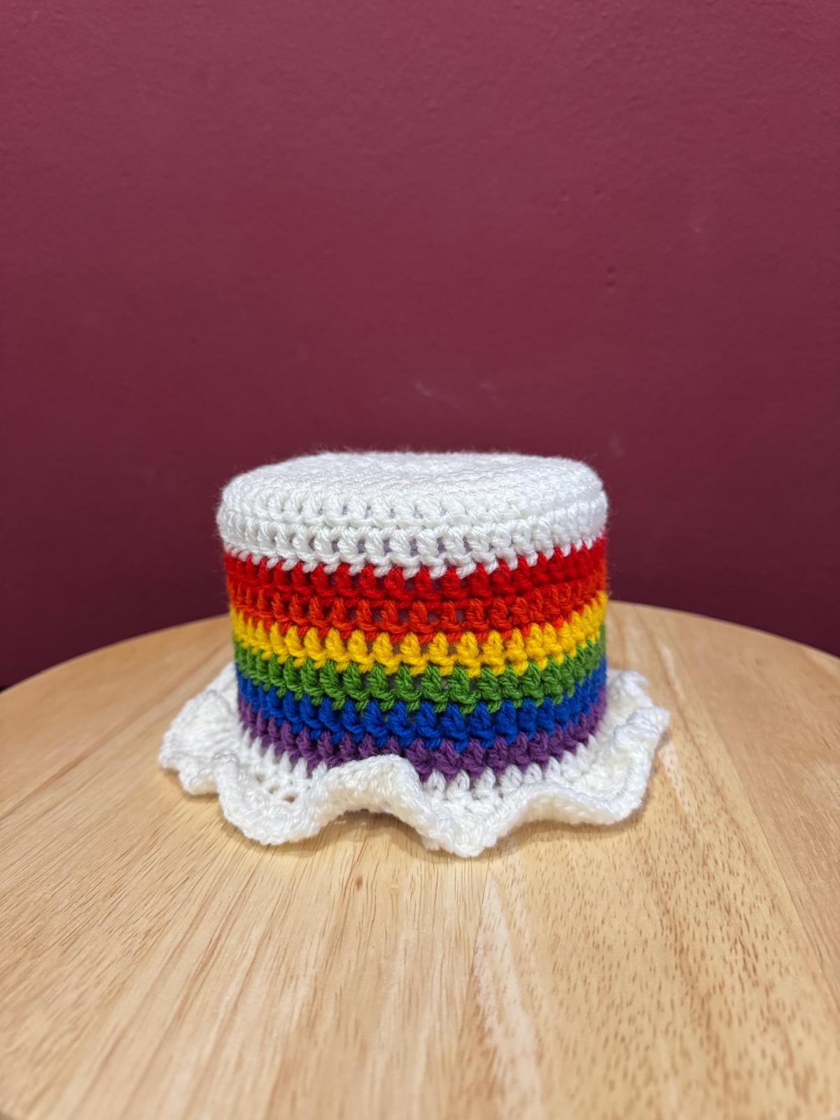 Klorollenhut - Pride - Regenbogen WC-Deko, gehäkelt & handmade