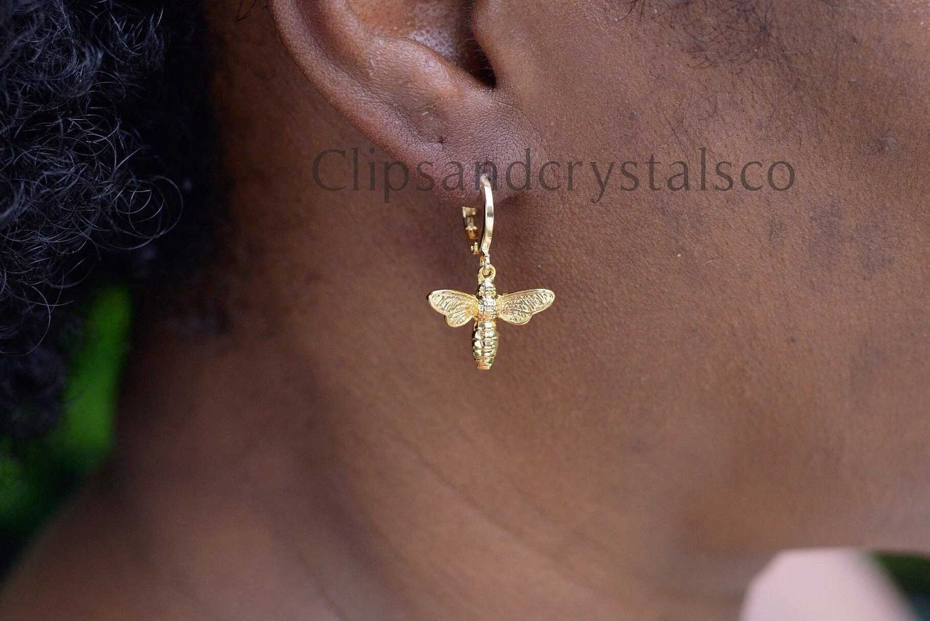 Dainty Gold Bee Dangle Huggies