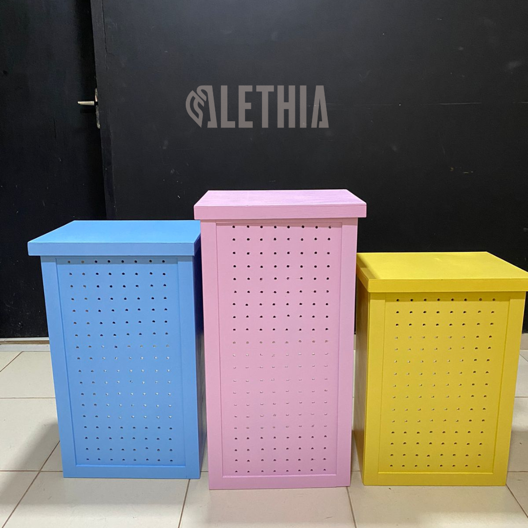 Trio de mesa de madera en colores combinables