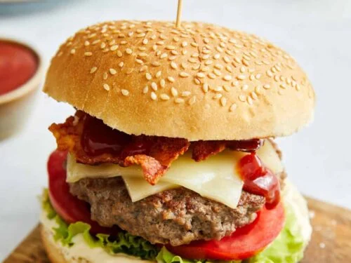 🥓🧀 68. BACON-CHEESE BURGER