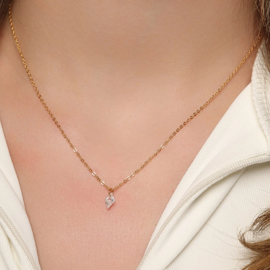 Grandinėlė su pakabuku