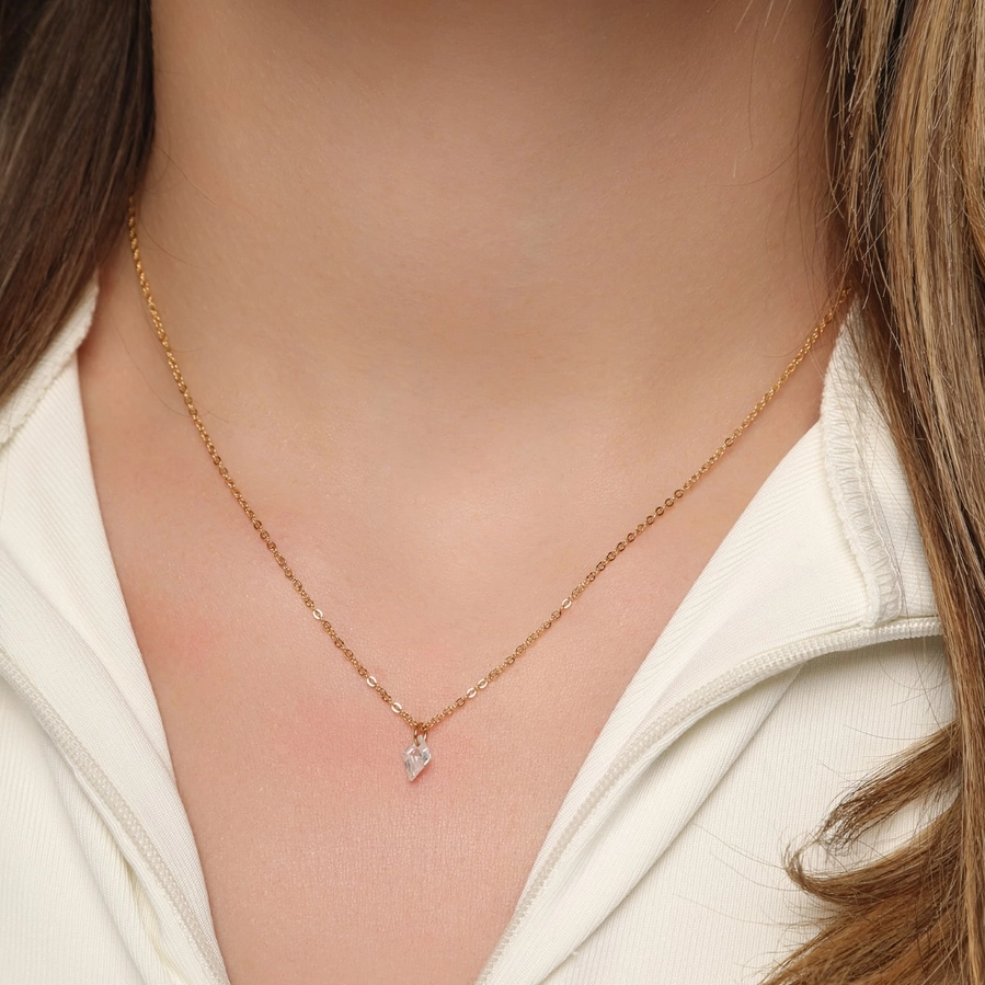 Grandinėlė su pakabuku