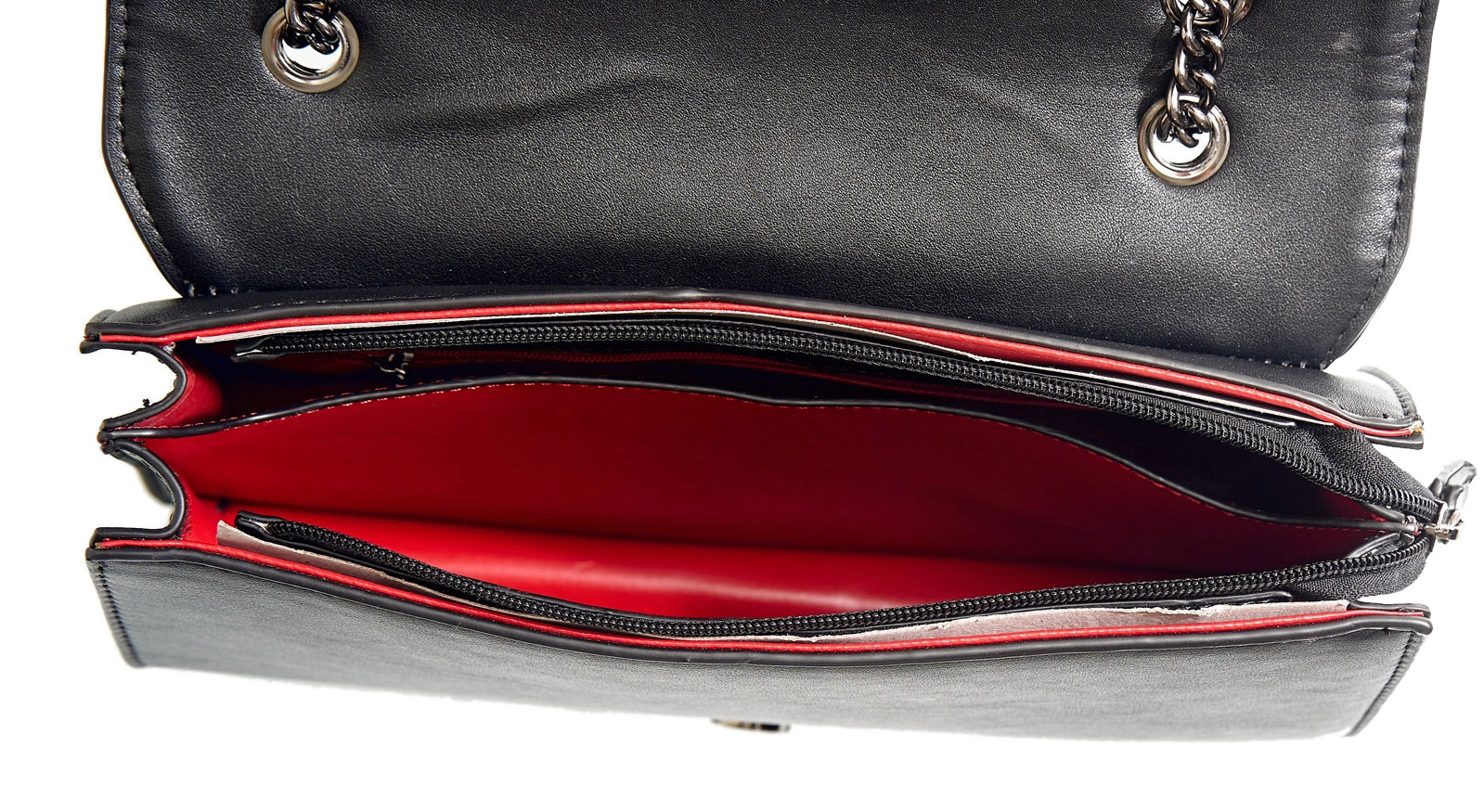 Juoda stilinga rankinė