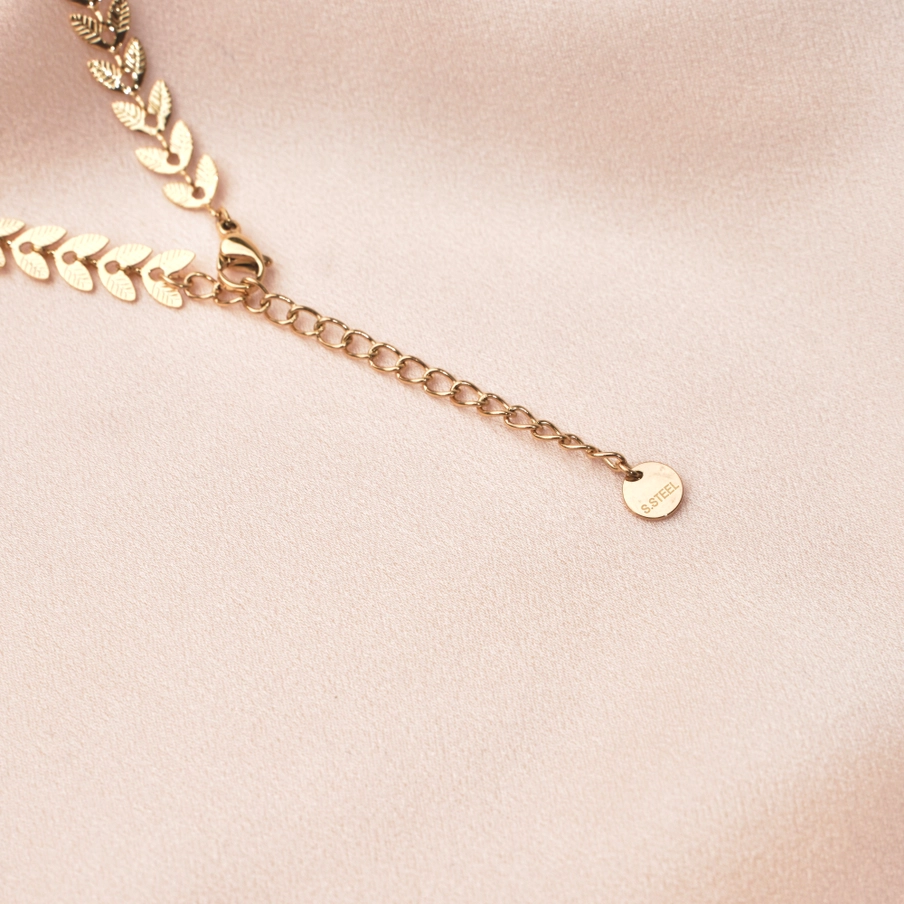 Auksinė choker tipo grandinėlė