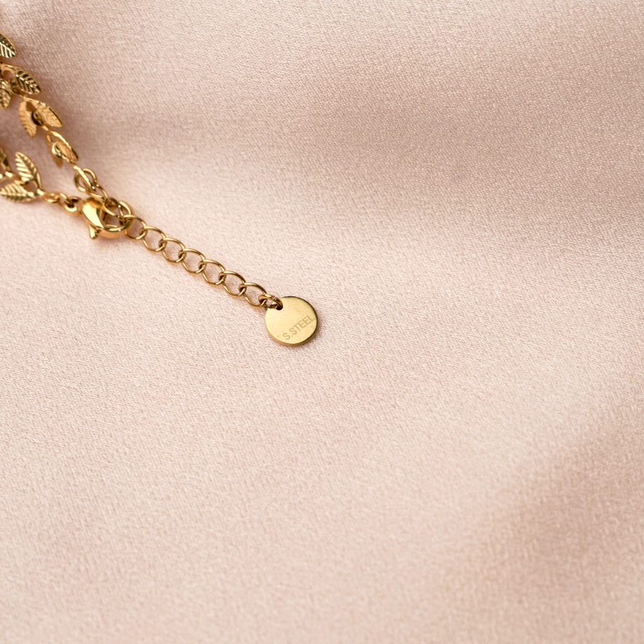 Auksu dengta prabangi apyrankė