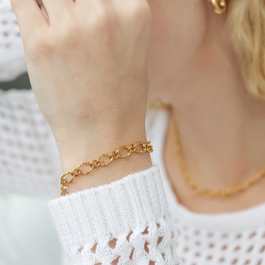 18K auksu padengta nerūdijančio plieno ovali grandinėlės apyrankė su tekstūra