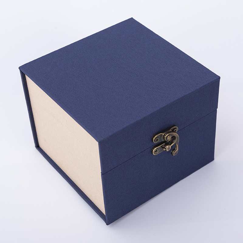 Retro Chinese Style Fine Linen Protective Packaging Box