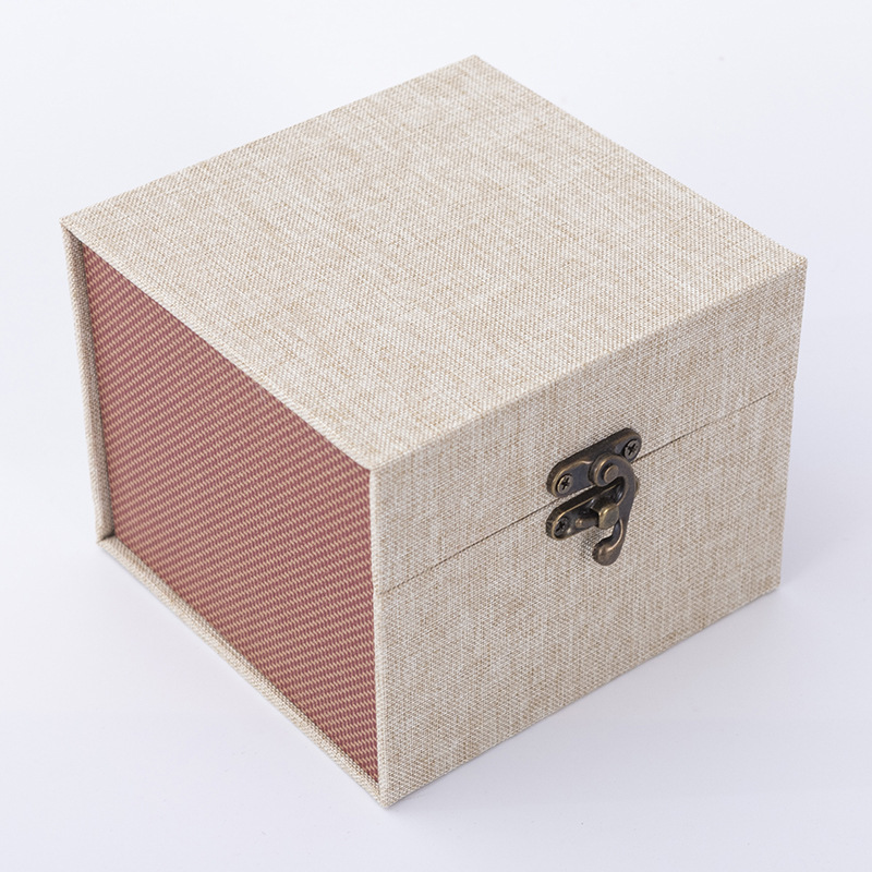 Retro Chinese Style Fine Linen Protective Packaging Box
