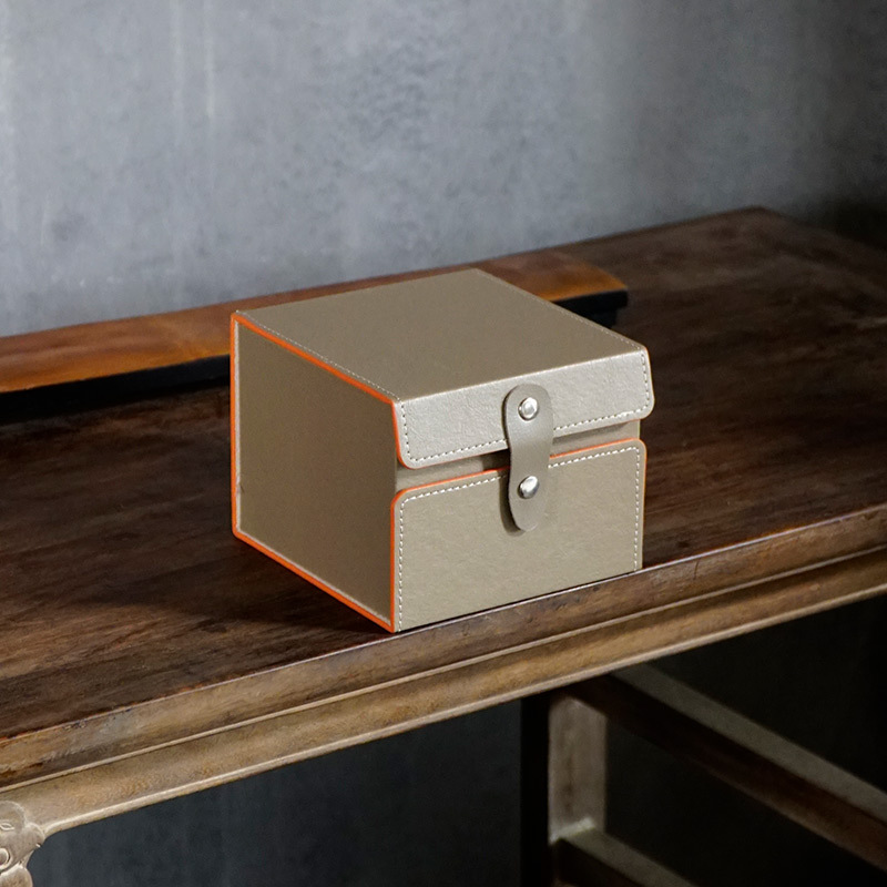 Retro Chinese Style Fine Silk Protective Packaging Box