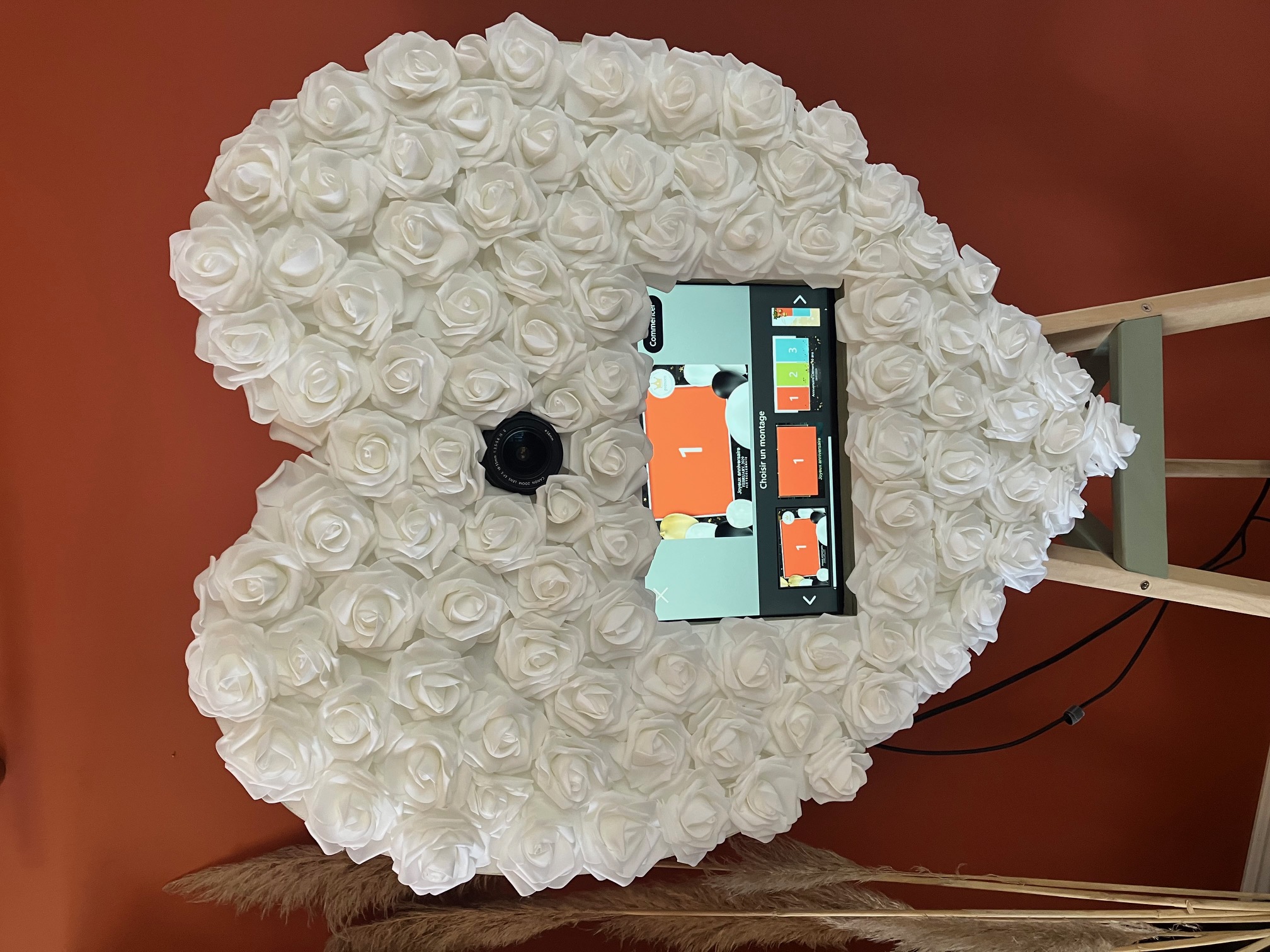 Photobooth LOVE en bois avec imprimante professionnelle Borne Photo