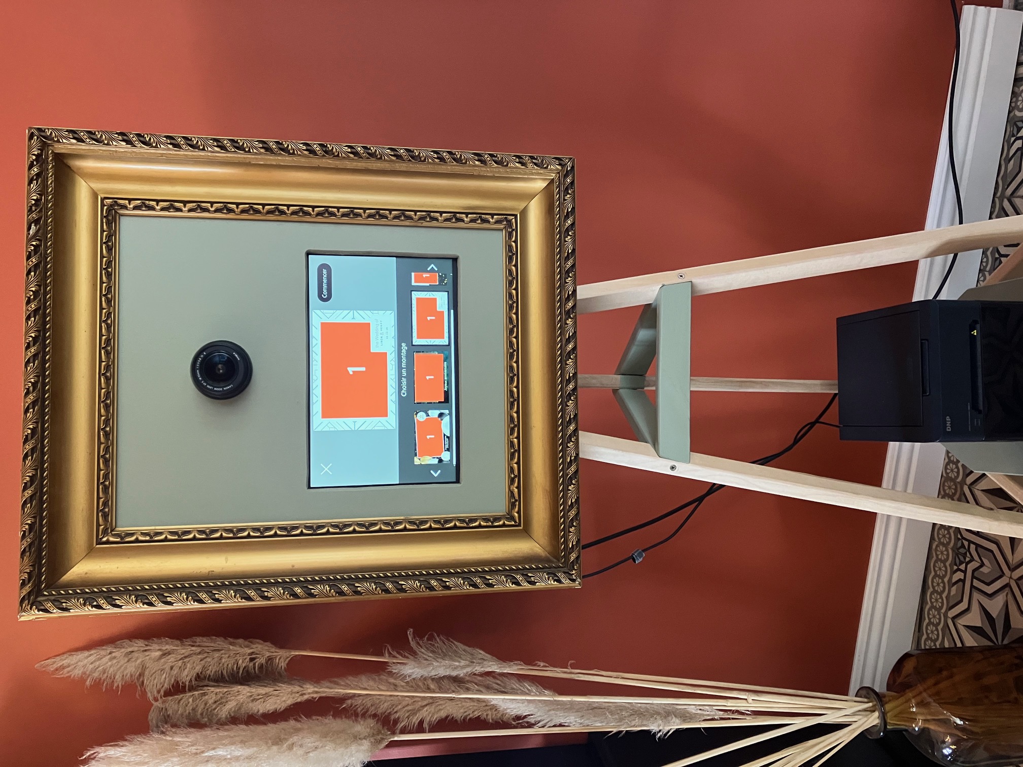 Photobooth Chic bois avec imprimante professionnelle Borne Photo