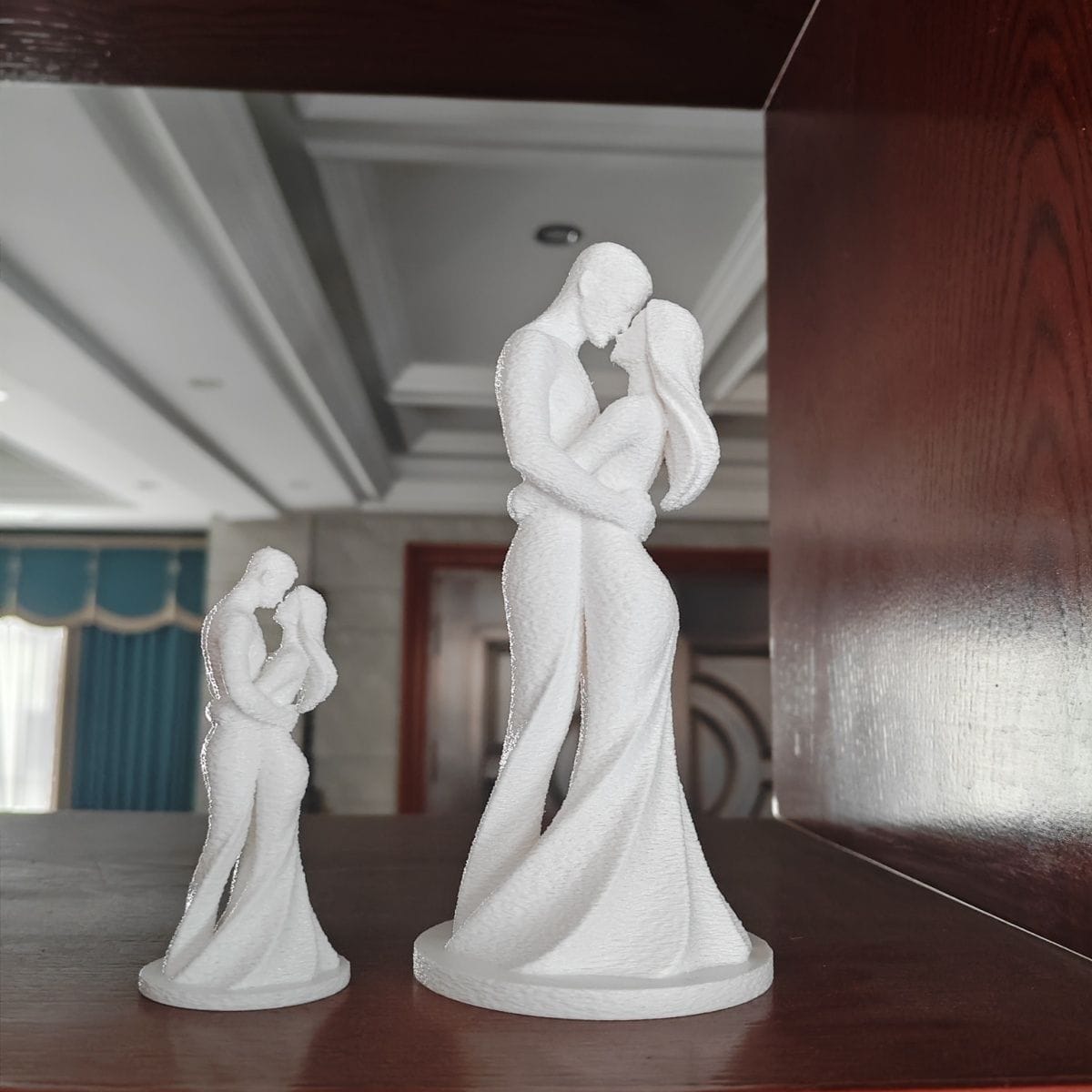 Statue Couple Étreinte
