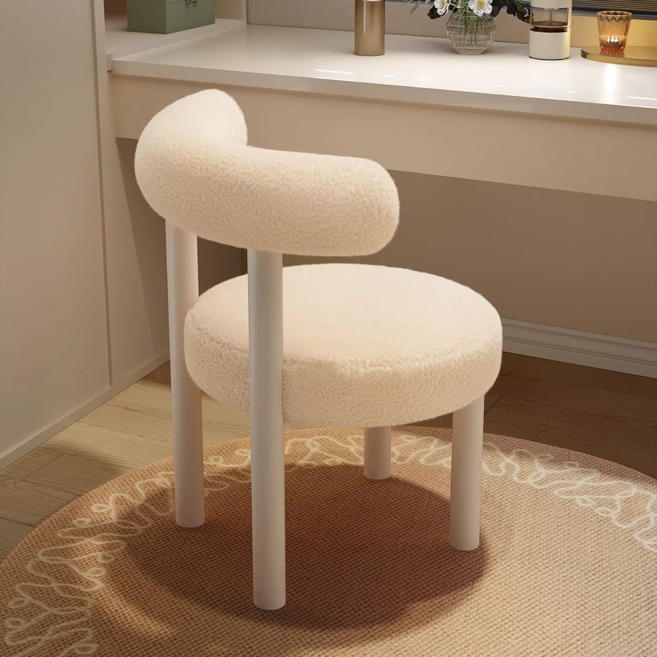 Chaise boucle moderne