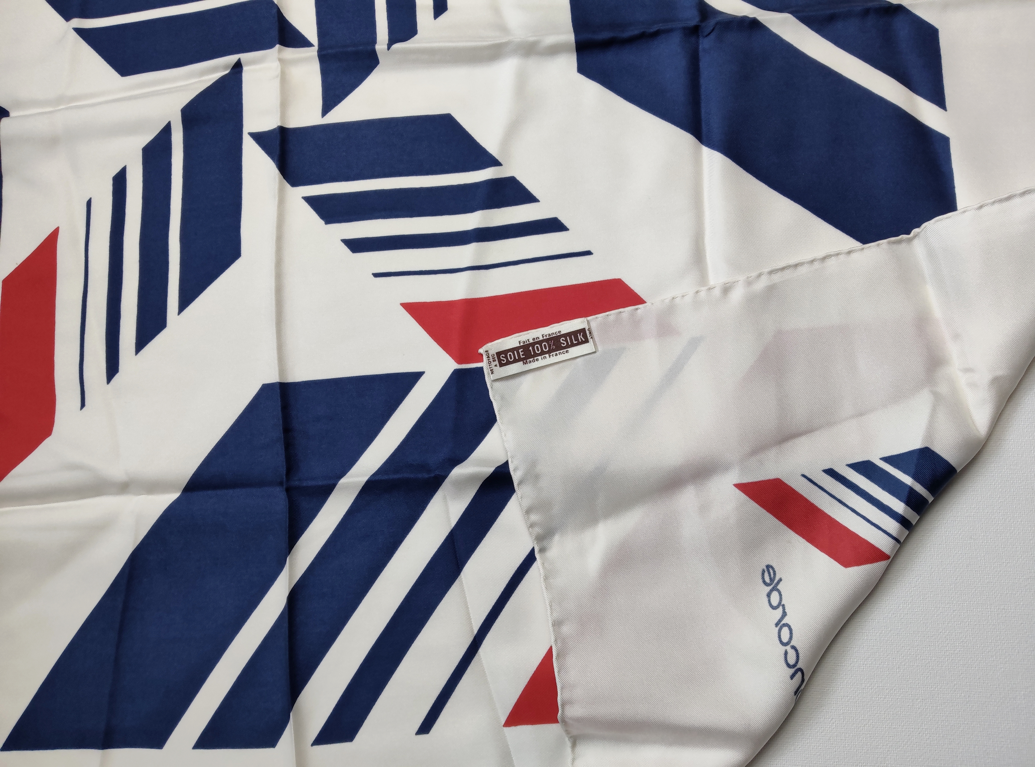 Foulard en soie : avion Air France ''CONCORDE''. Carré de soie