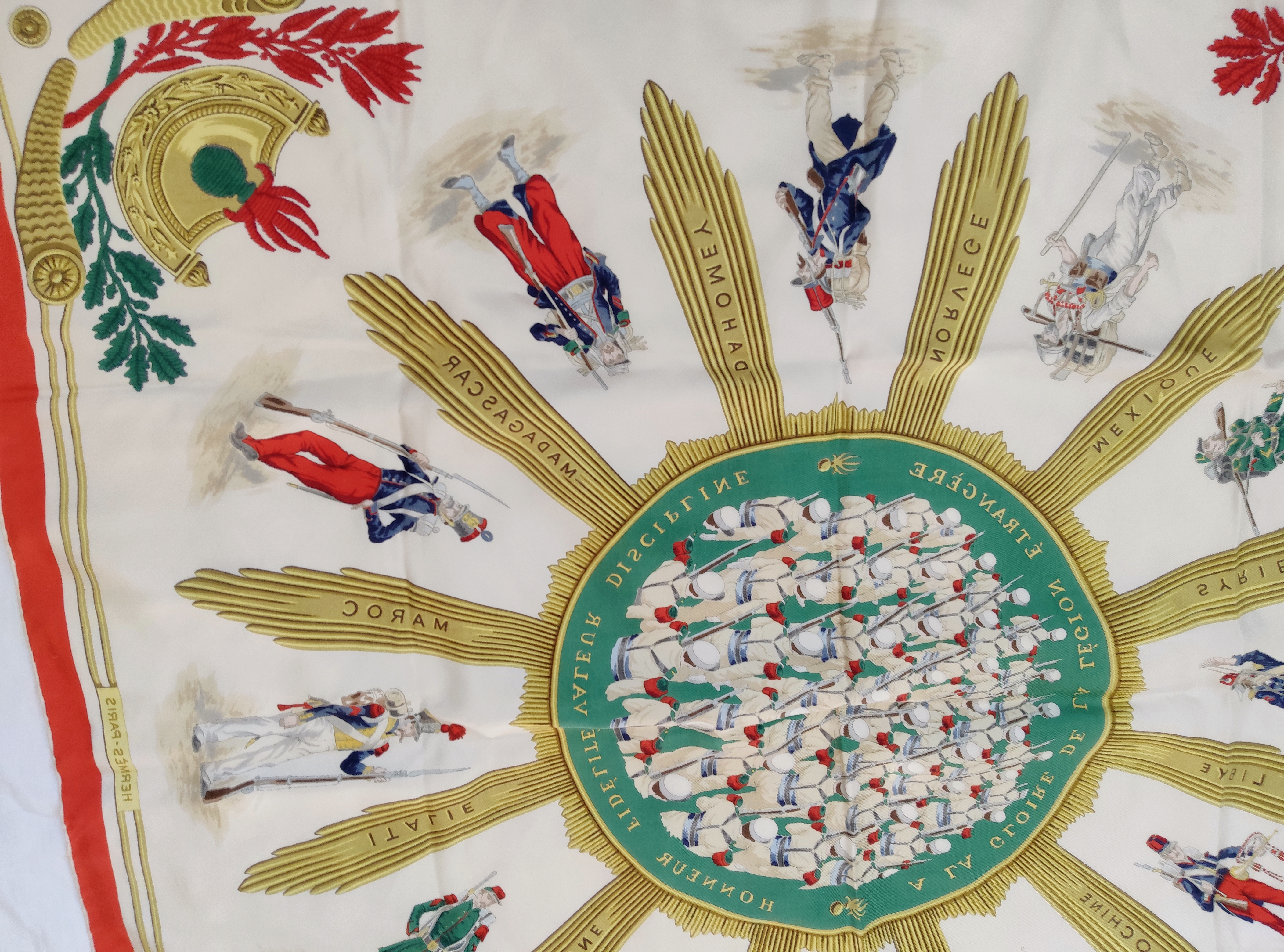 Carré Hermès soie Légion etrangère 