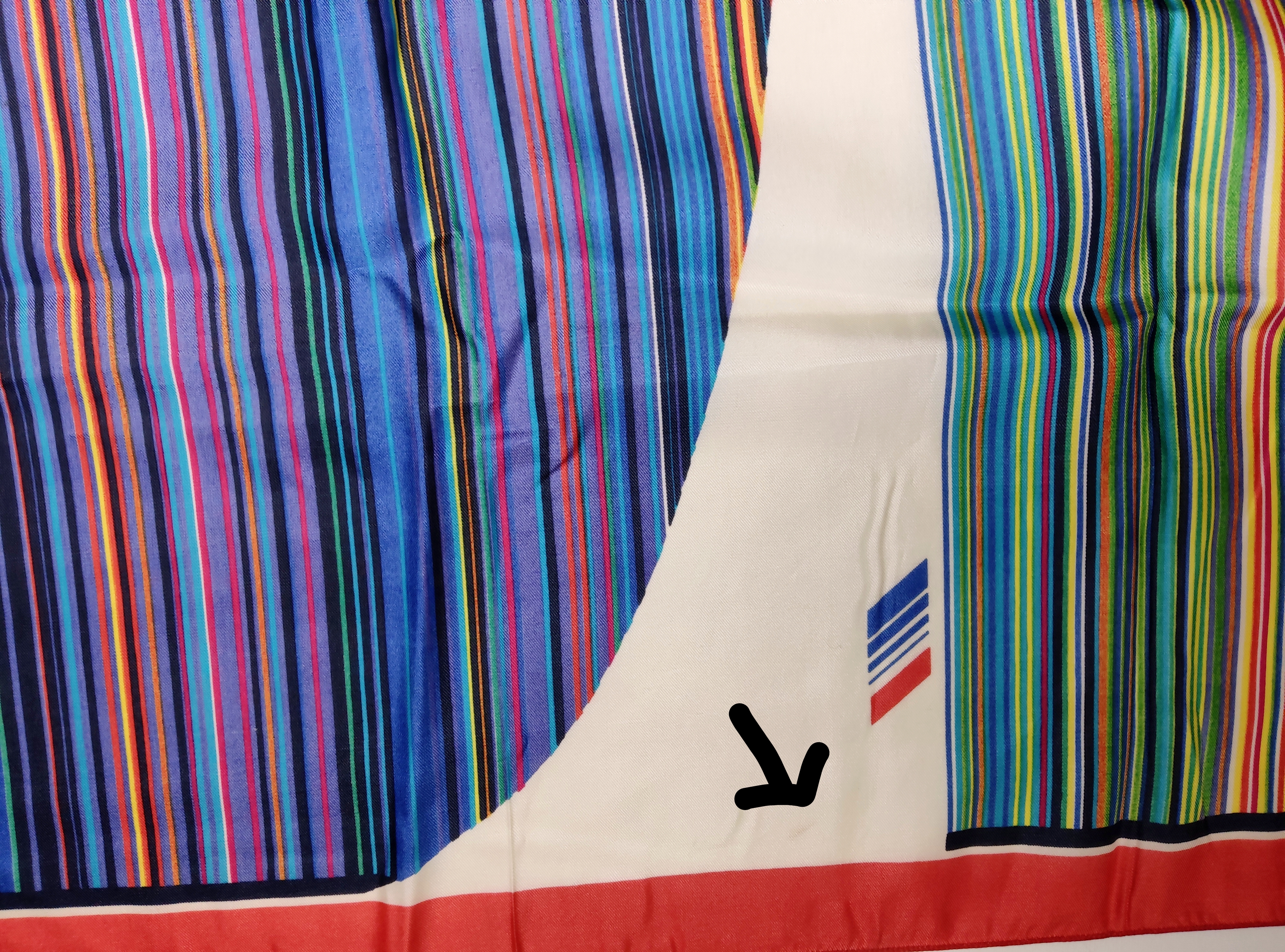 Foulard en soie ''CONCORDE'' AIR FRANCE par RAYMOND MORETTI  (Canova)