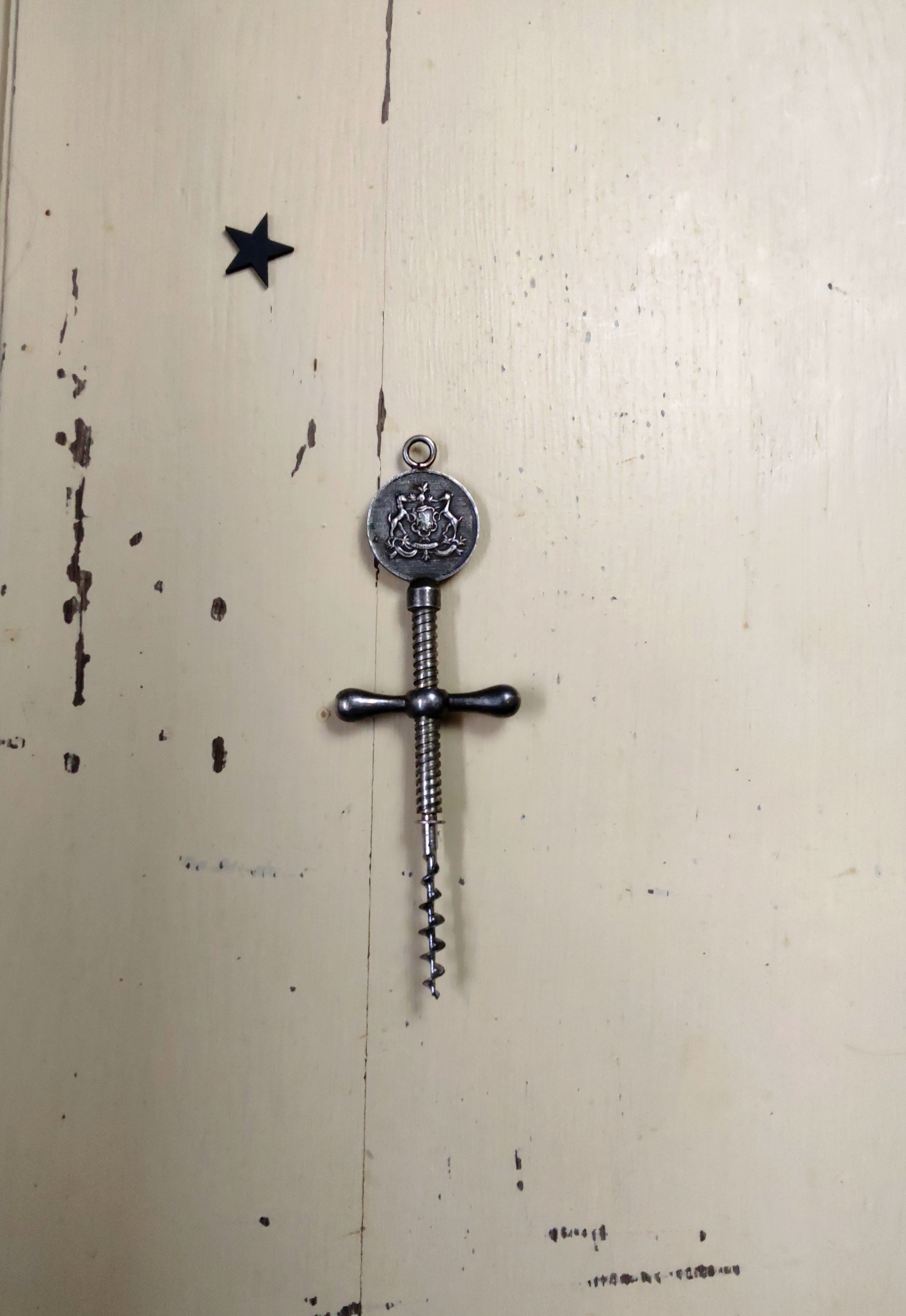 Tire-bouchon vintage en métal Honor