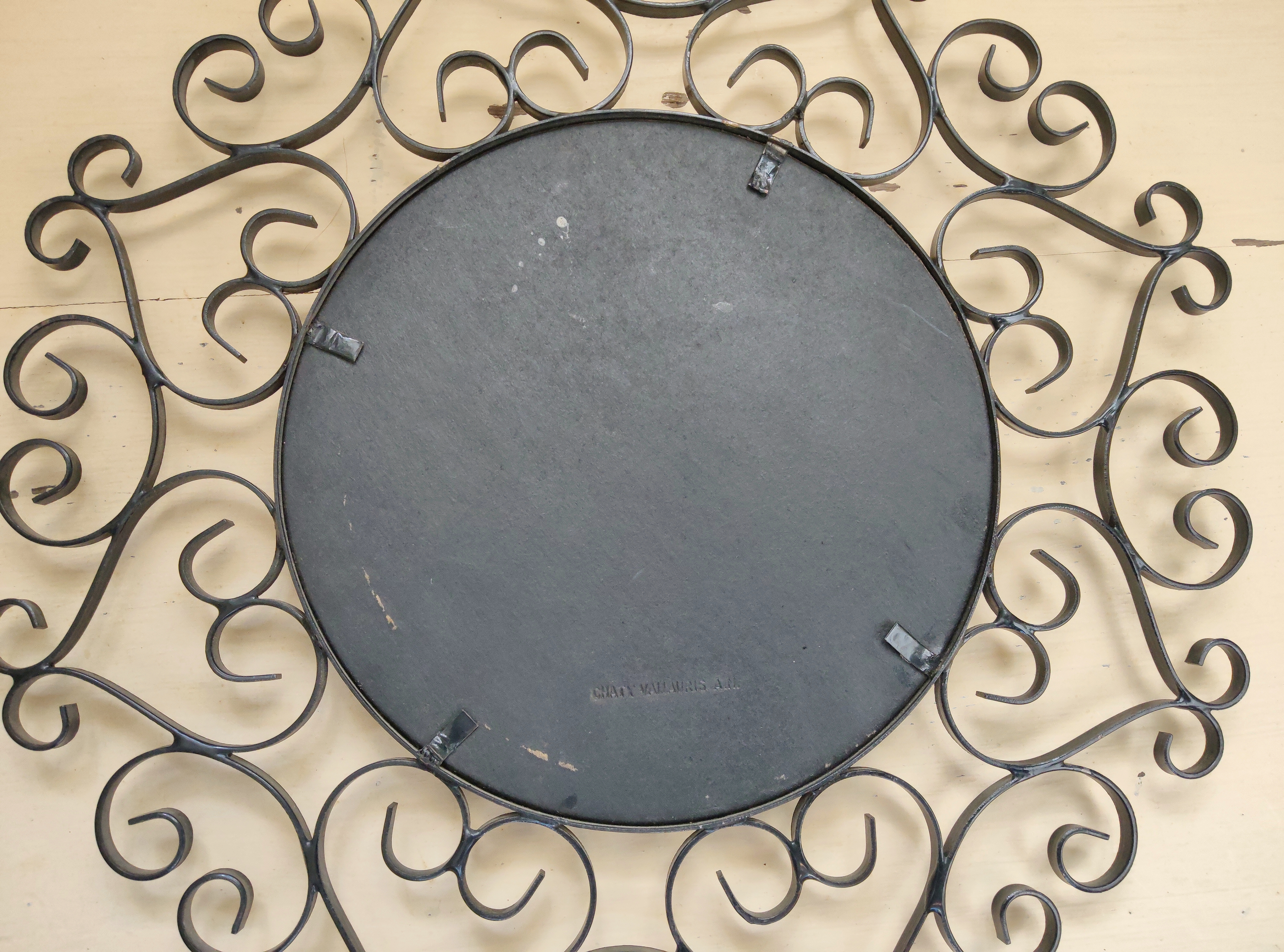 Miroir Chaty vintage en fer forgé noir. Vallauris AM vers 1950