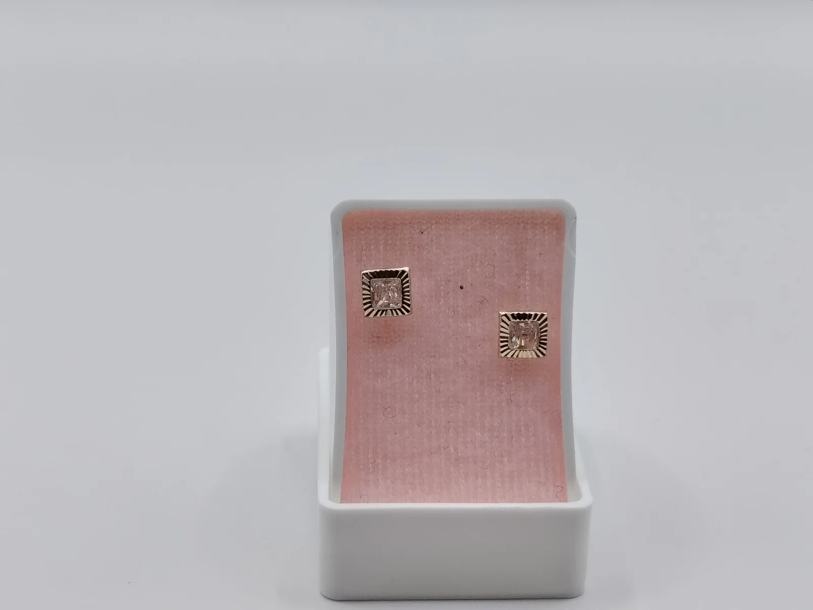 Aretes de oro 10k cuadrados 
