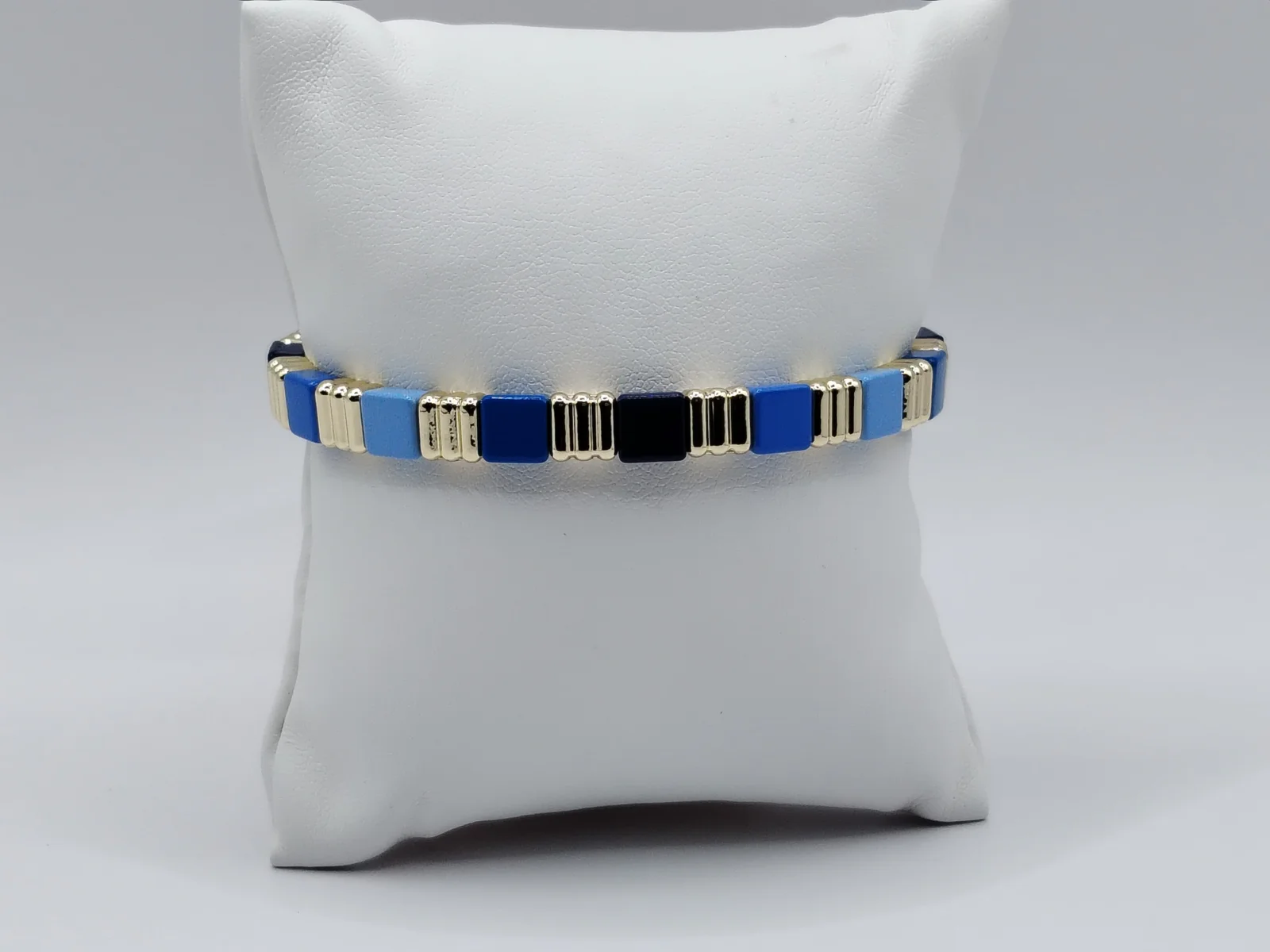 Pulsera de cuentas cuadradas