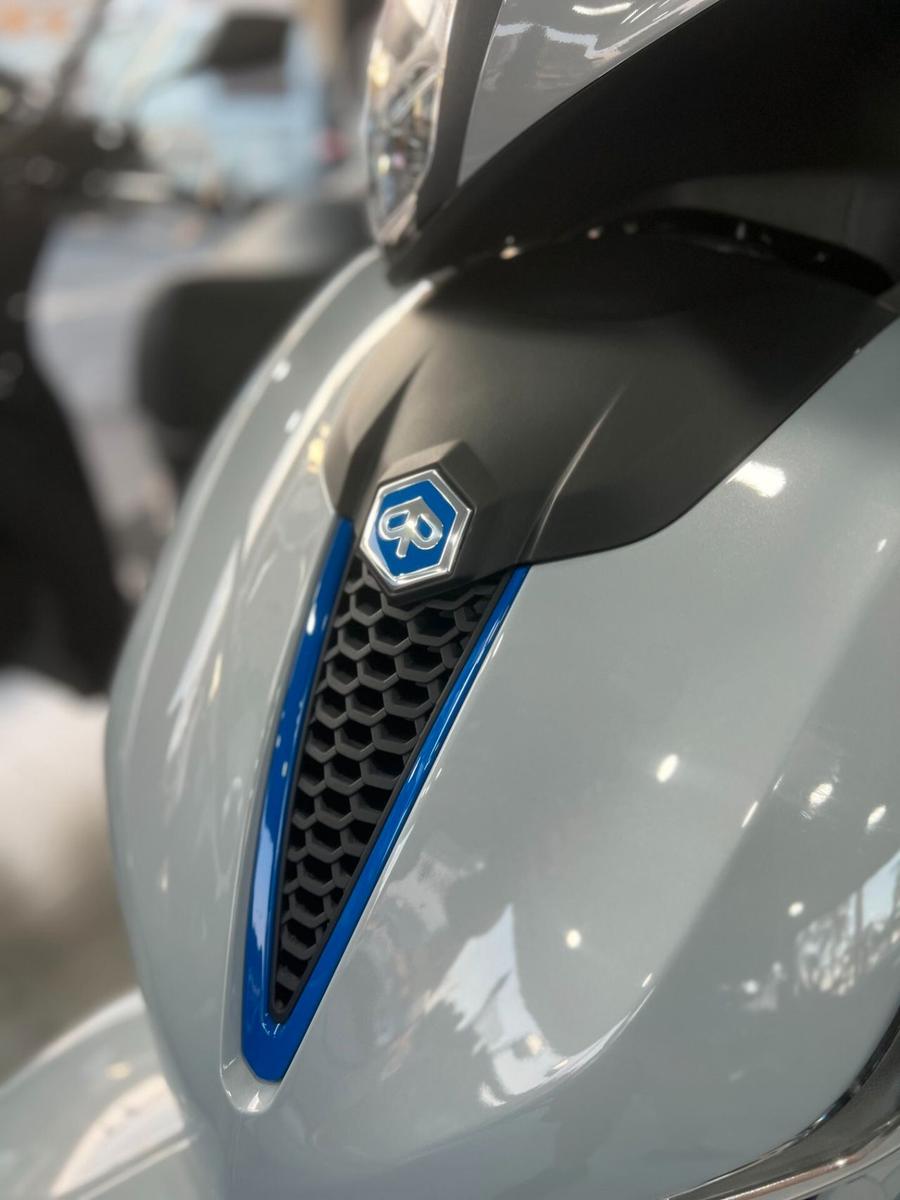 Piaggio Beverly 400 S HPE SOLO 1900KM - 2025