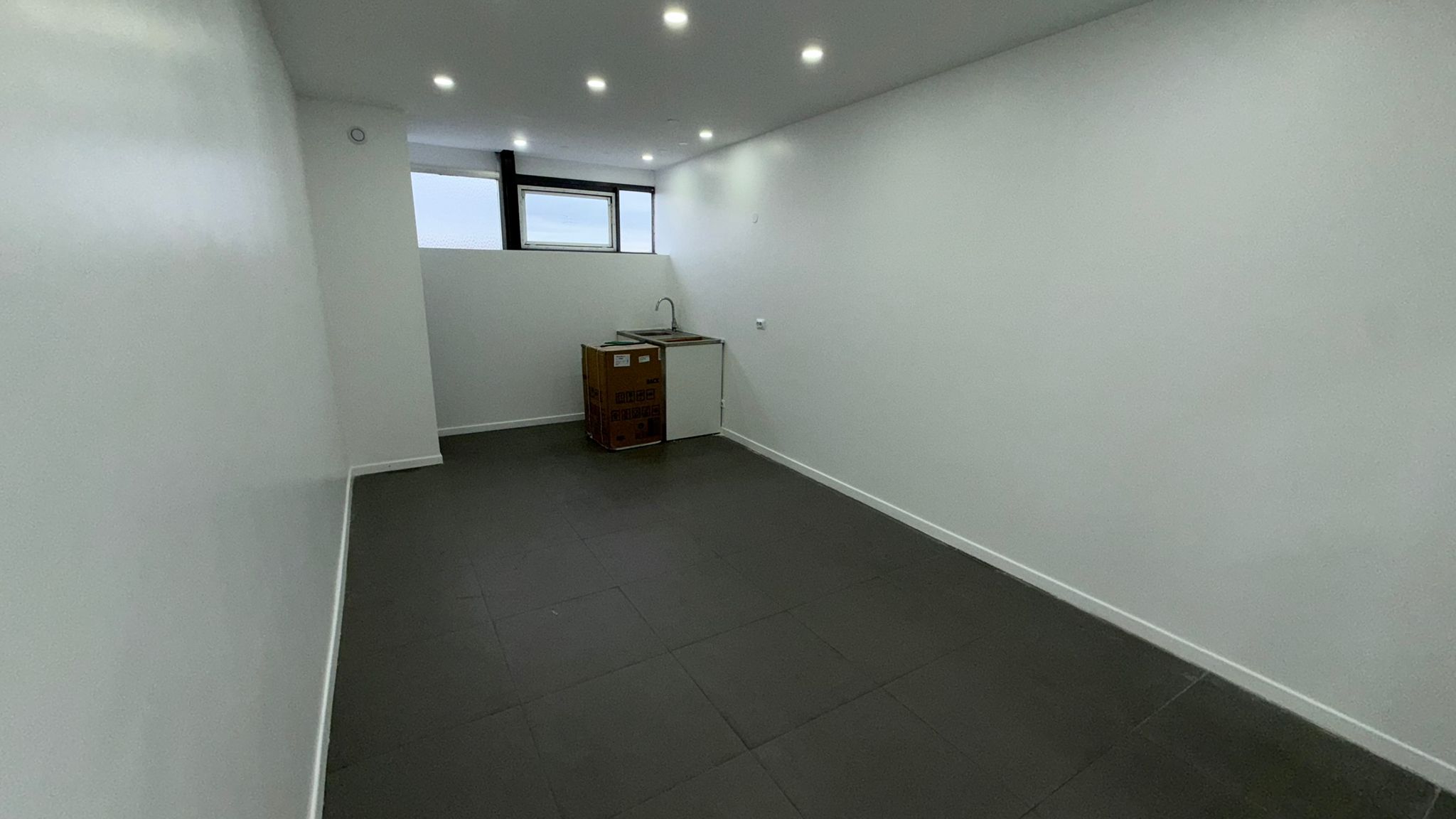 Bureau de 450 m² · La Courneuve 93120 · Quartier Waldeck Rochet