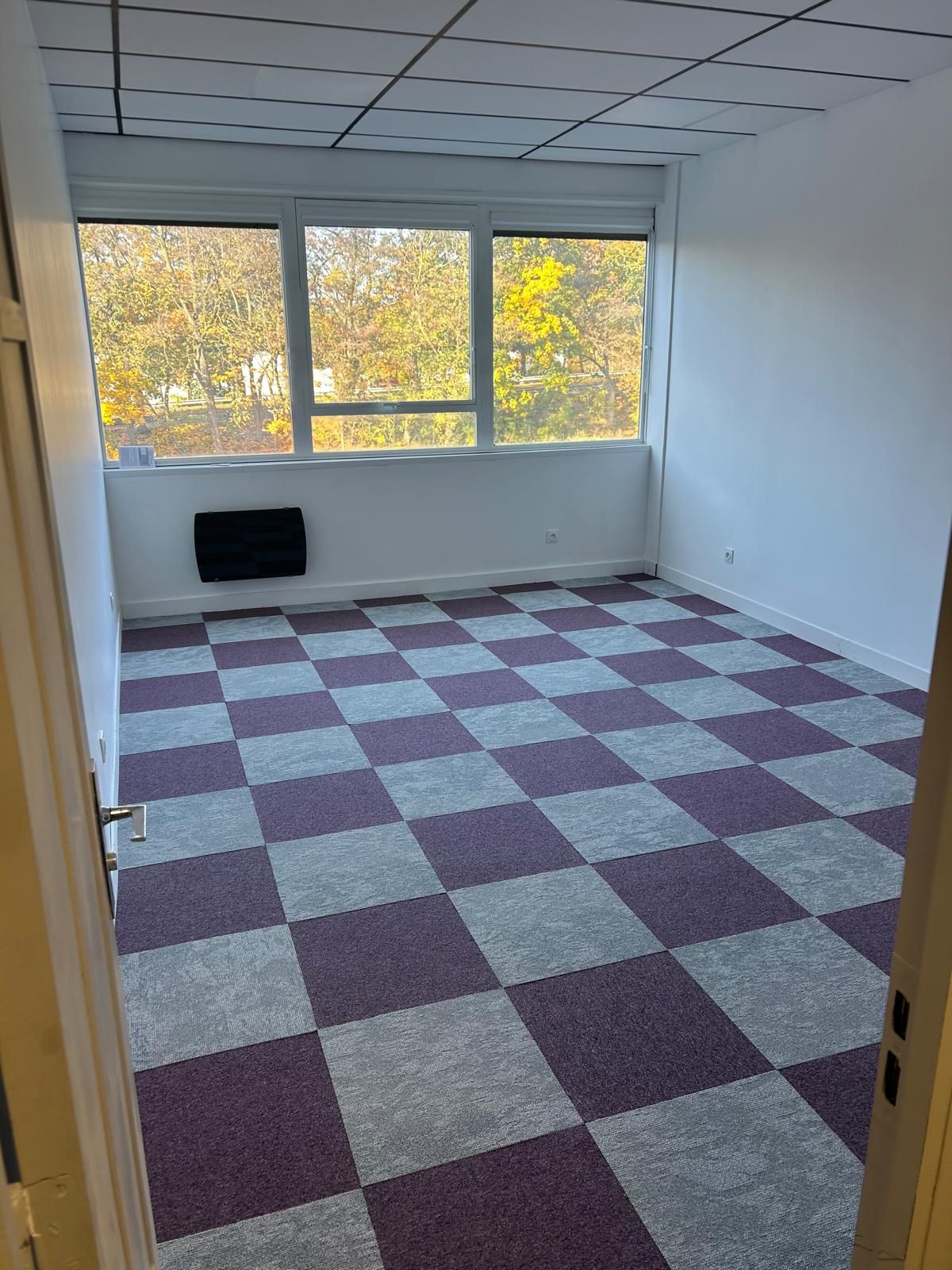 Bureau à partir de 20 m² · Noisy-le-Grand 93160 · Quartier Richardets