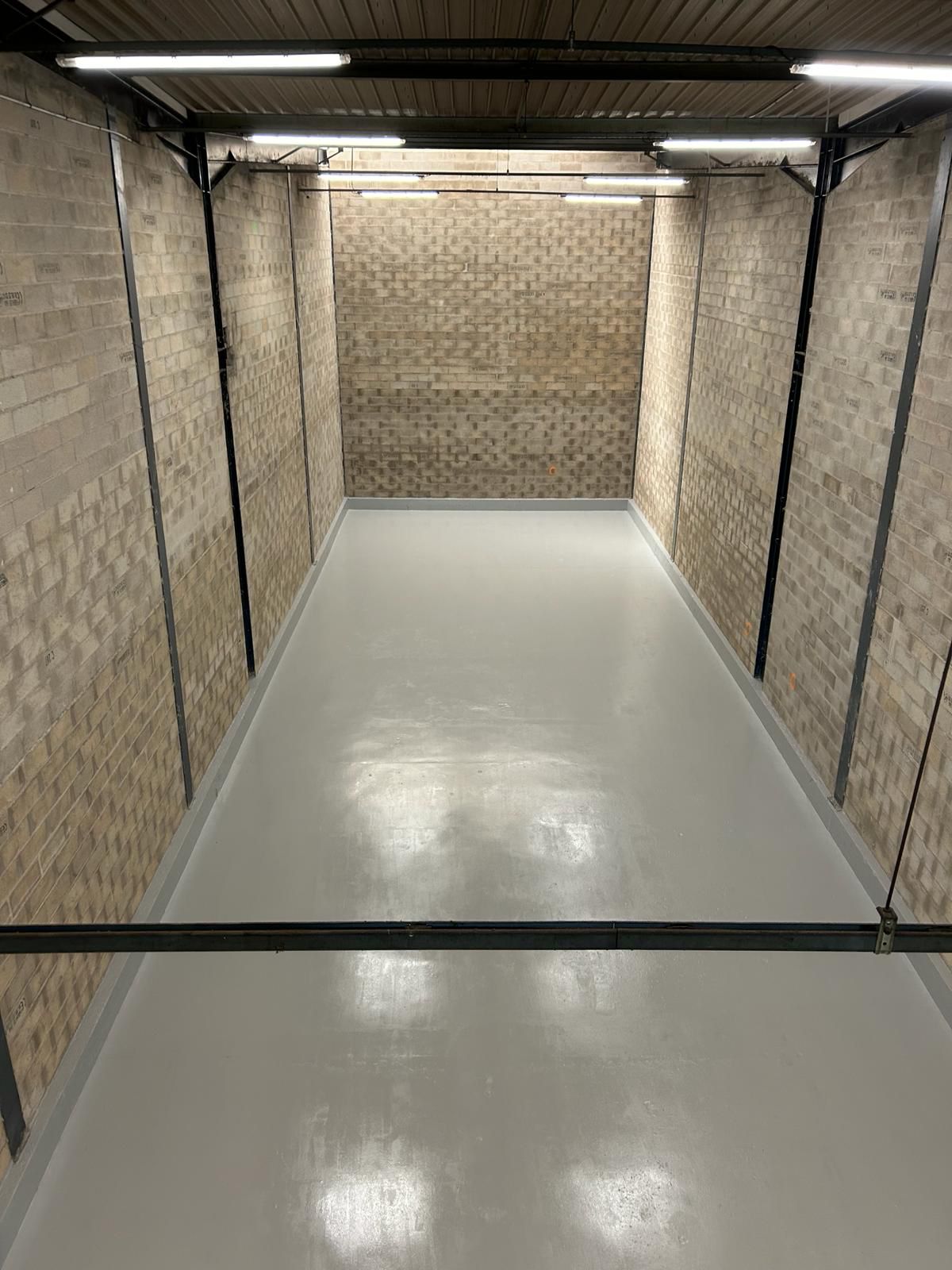 Local d'activité de 420 m² · Noisy-le-Grand 93160 · Quartier Richardets