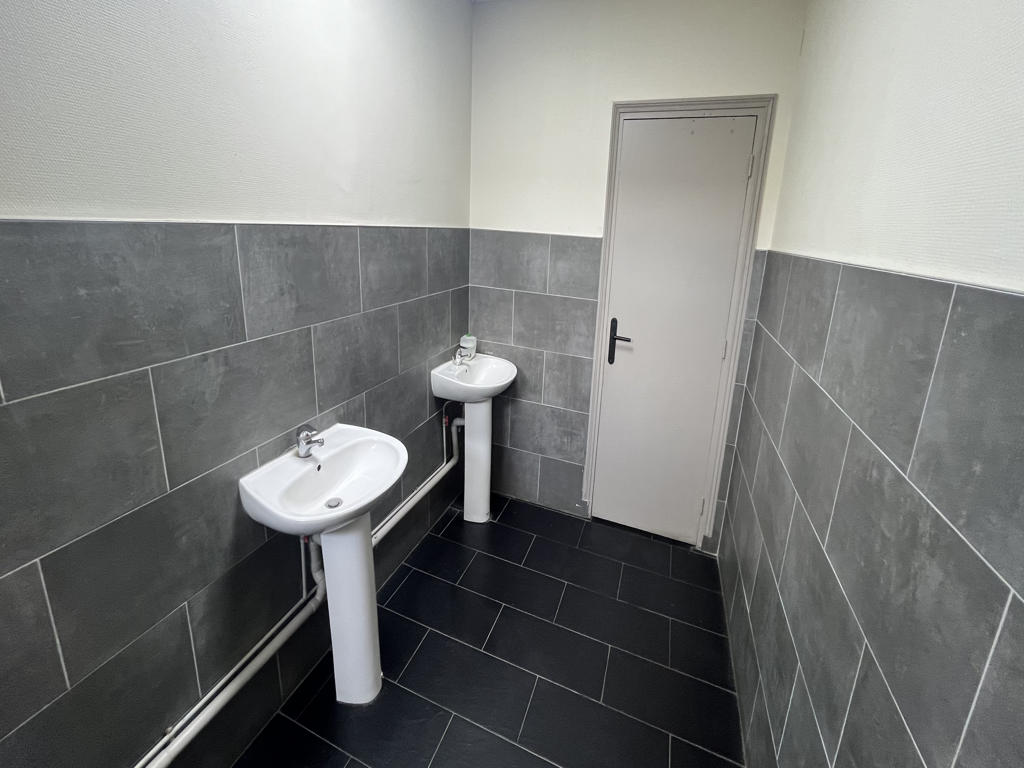 Bureau 20 m² · La Courneuve 93120 · Quartier Waldeck Rochet