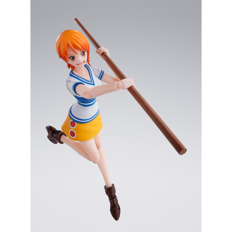 S.H.Figuarts Nami - Romance Dawn