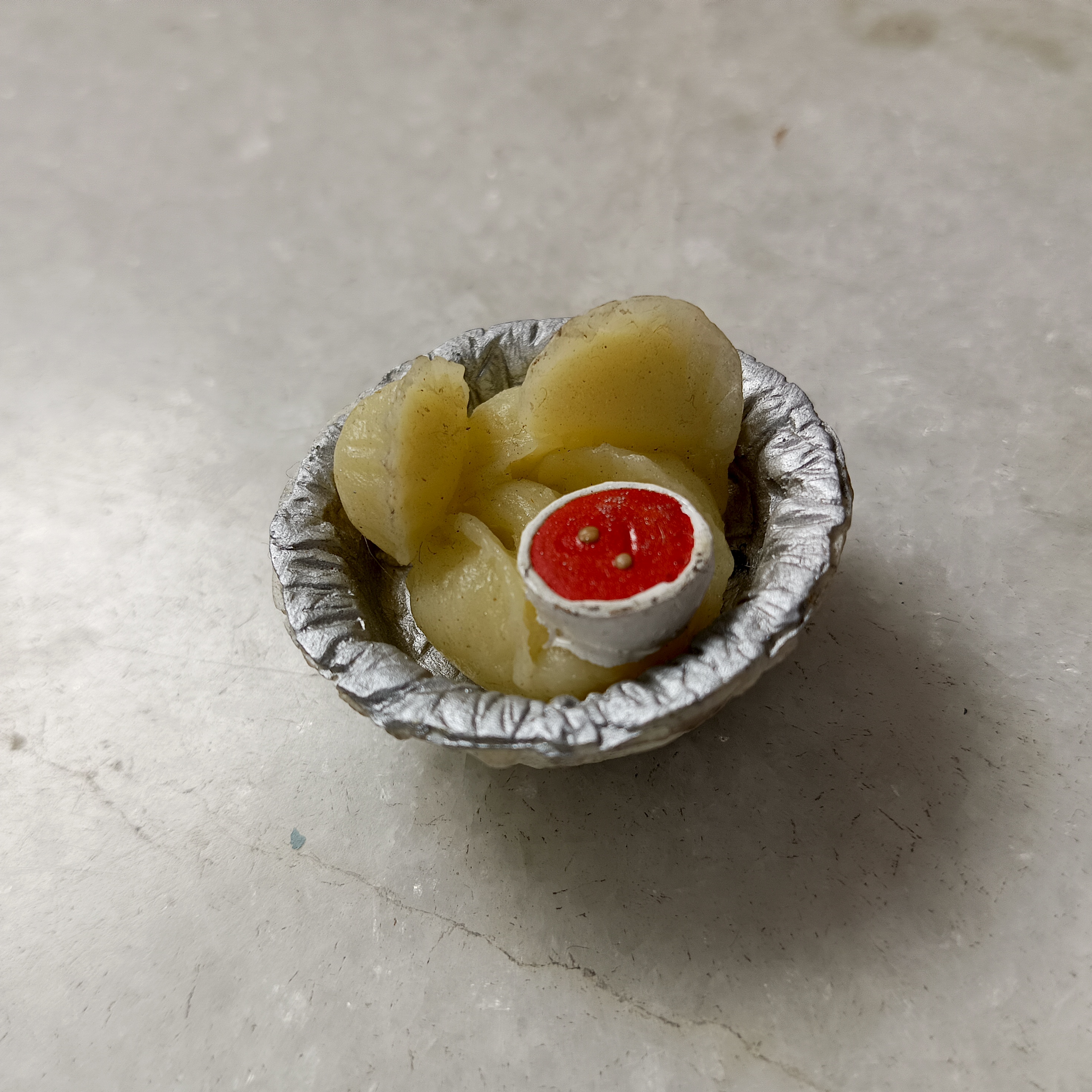 Miniature Momos Fridge Magnet