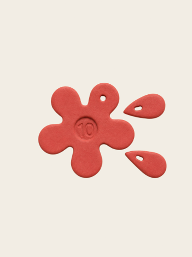 Red (10) 