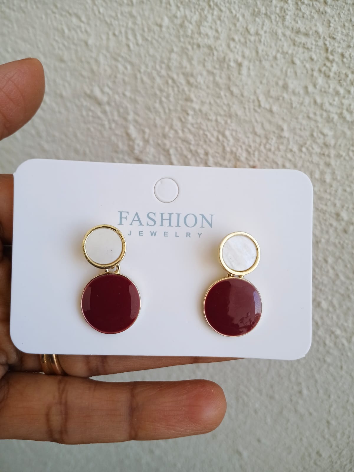 Maroon & Pearl round Drop