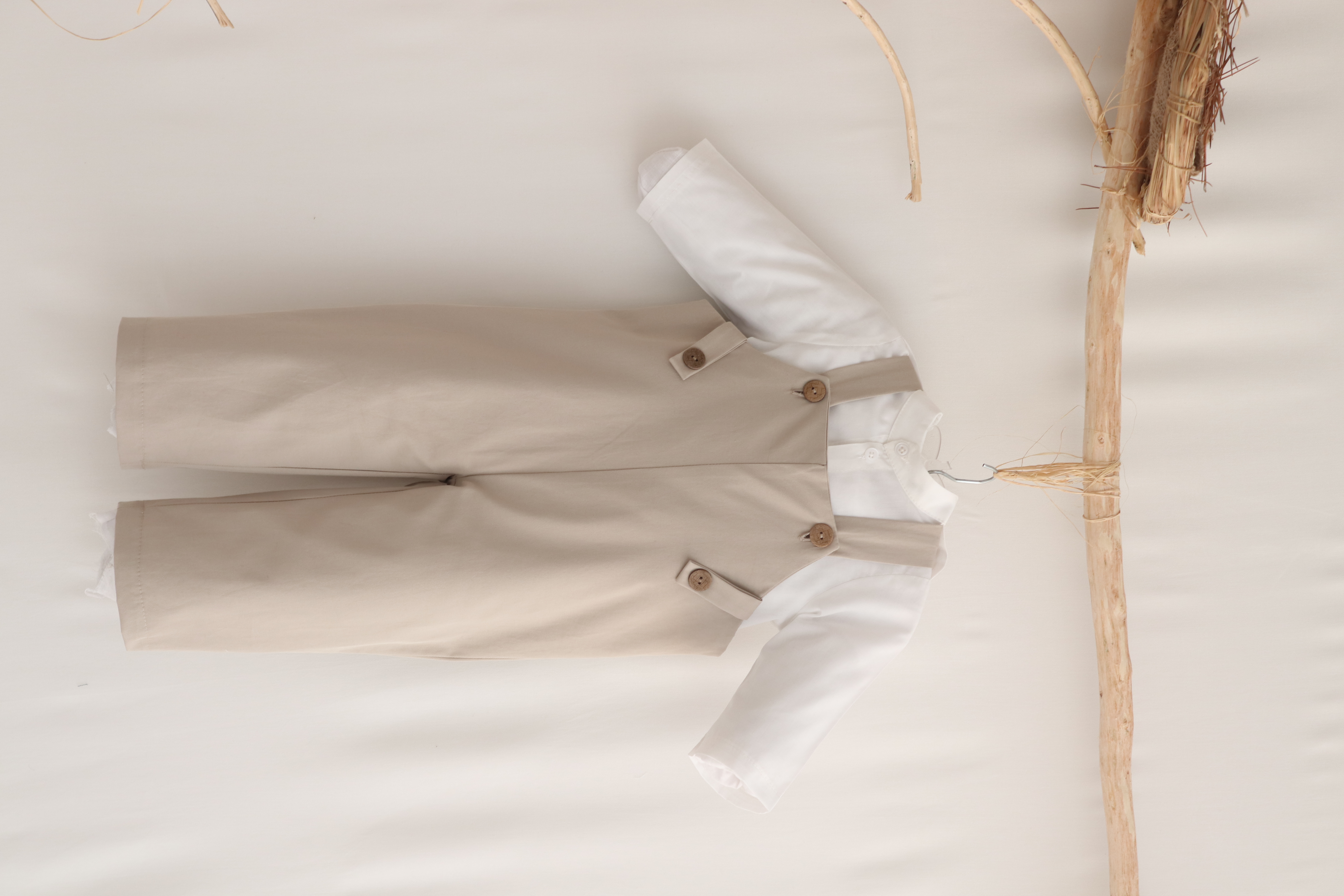 Daisy Klasik Bej Tulum Pantolonlu Erkek Çocuk Takımı