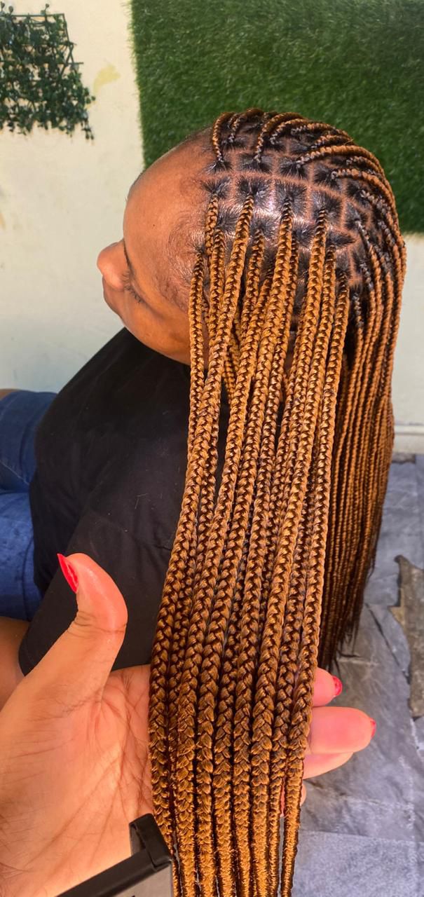 Knotless braids medium