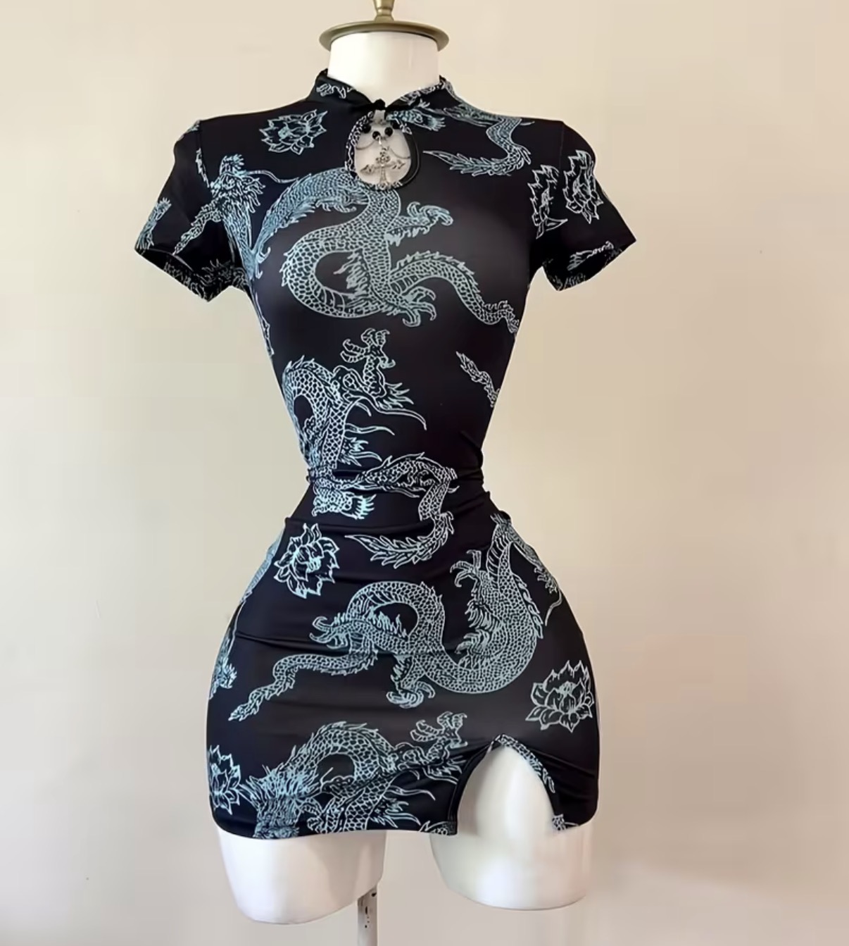 Vestido Cheongsam Dragón
