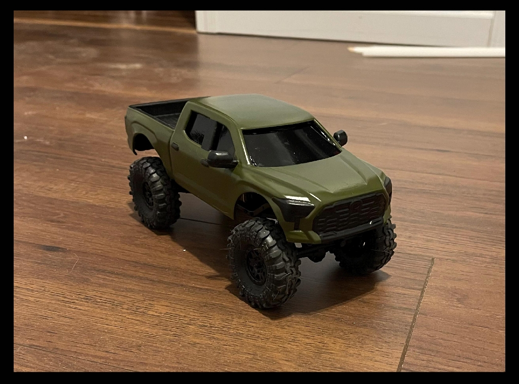 24 TUNDRA CREW CRAWLER Body 