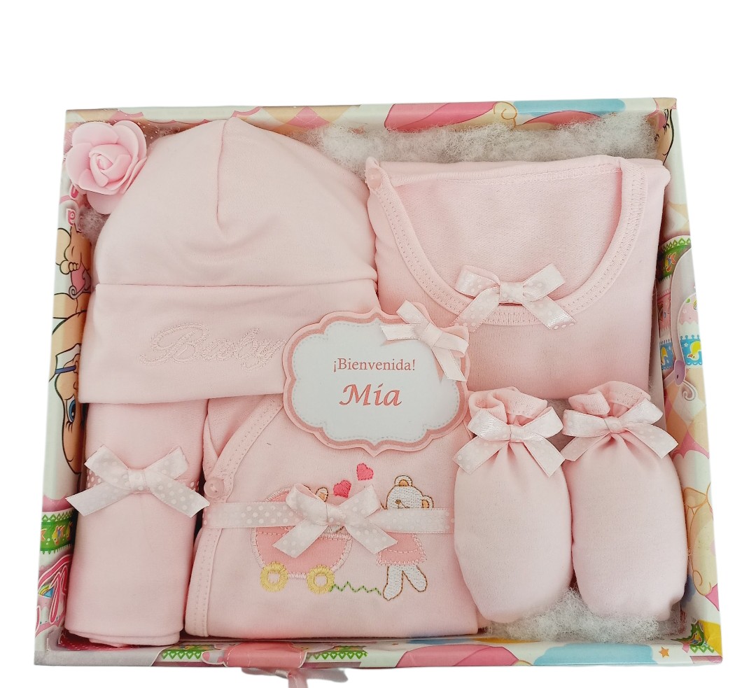 Caja básica ajuar bebé recién nacida