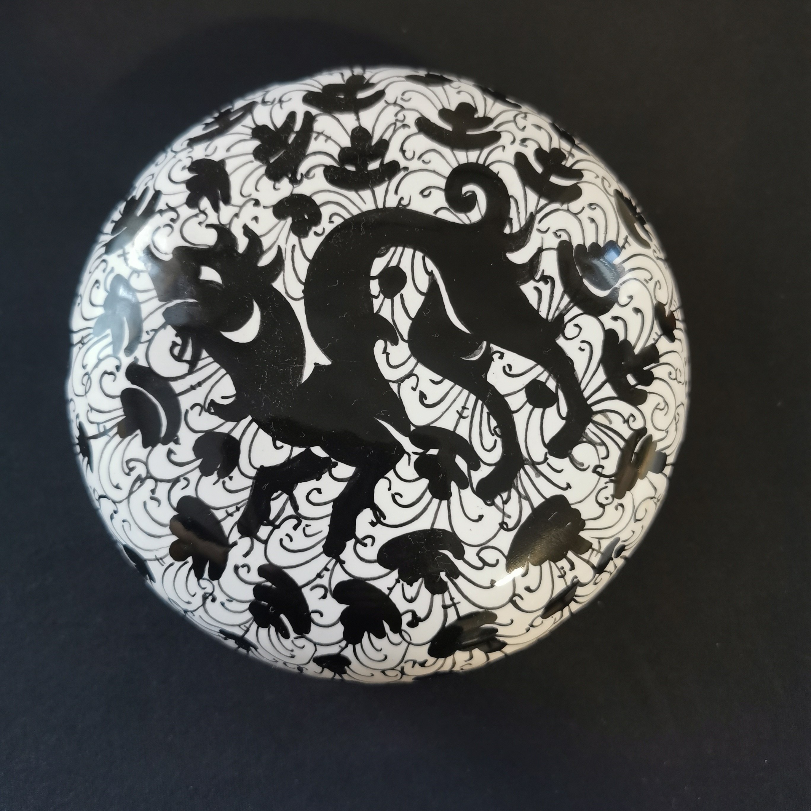 Dragon Pattern Ceramic Trinket Box