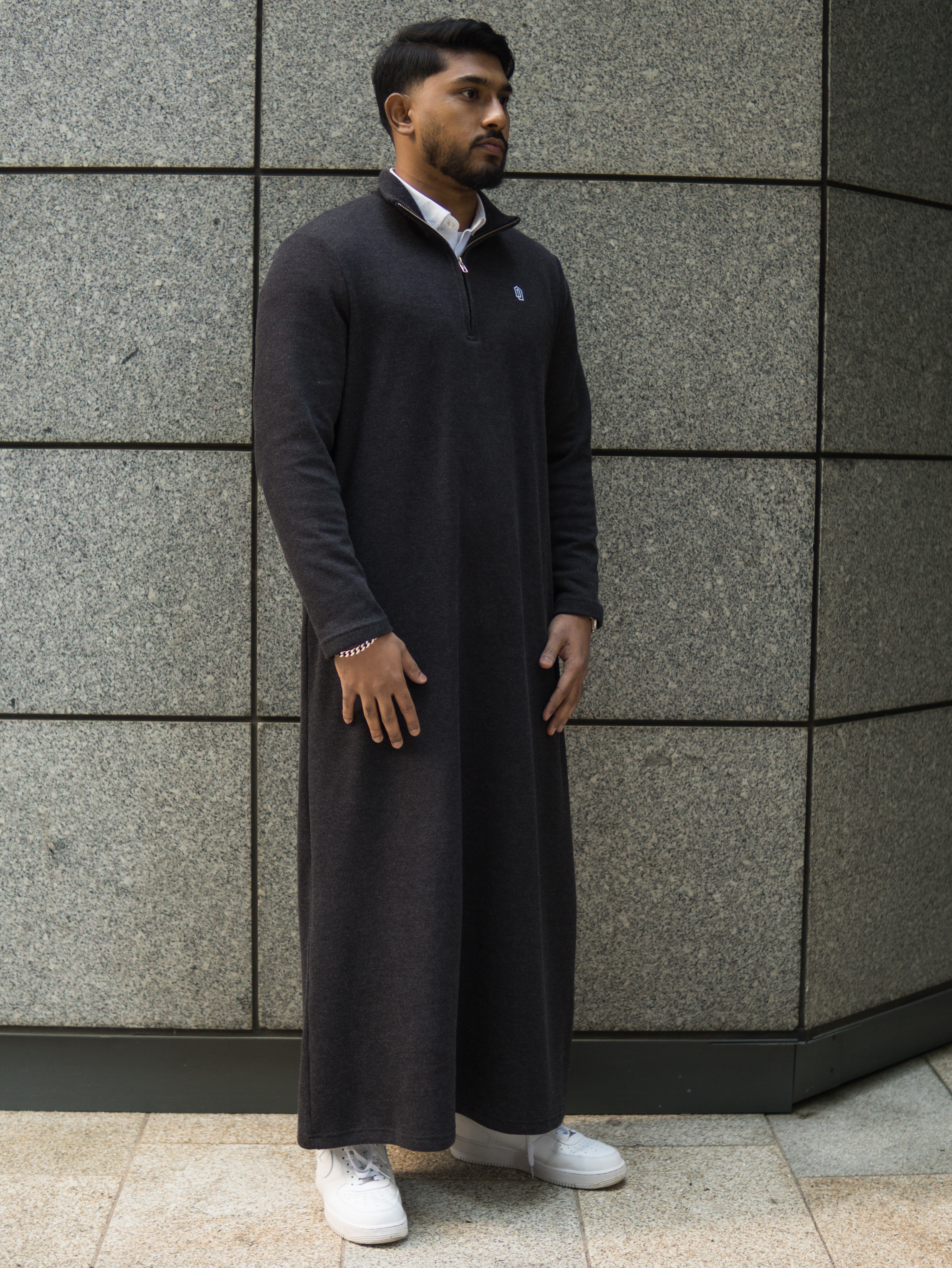 Limited Edition Quarter Zip Thobe