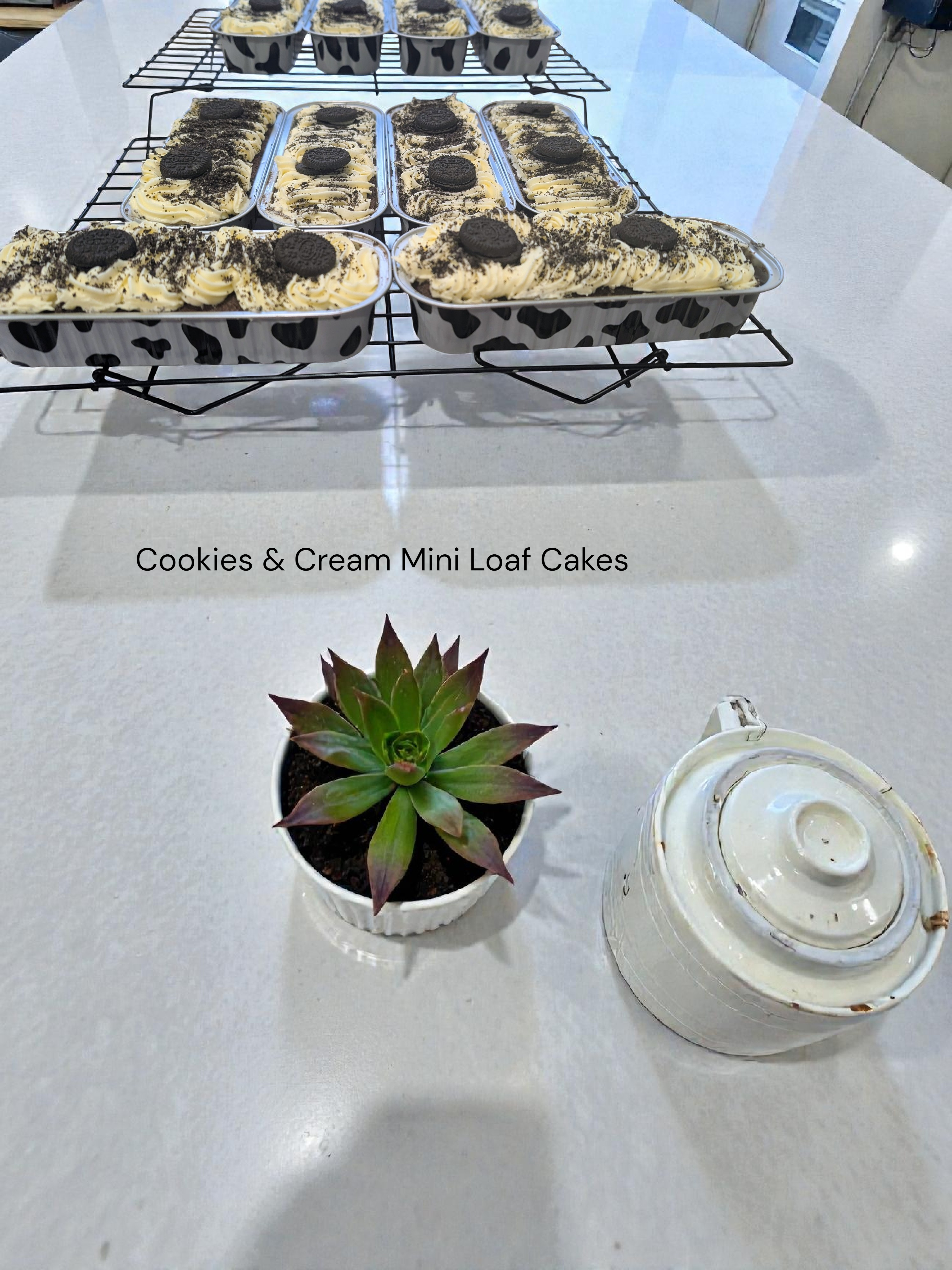 Box of 4 - Cookies and Cream Mini Loaf Cakes