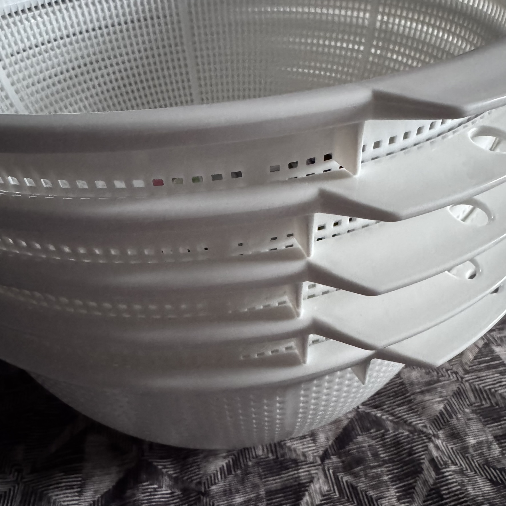 Medaka Isolation Floating Plastic Basket