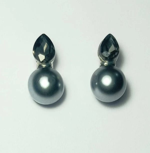 Elegant Pearl Stud Earrings