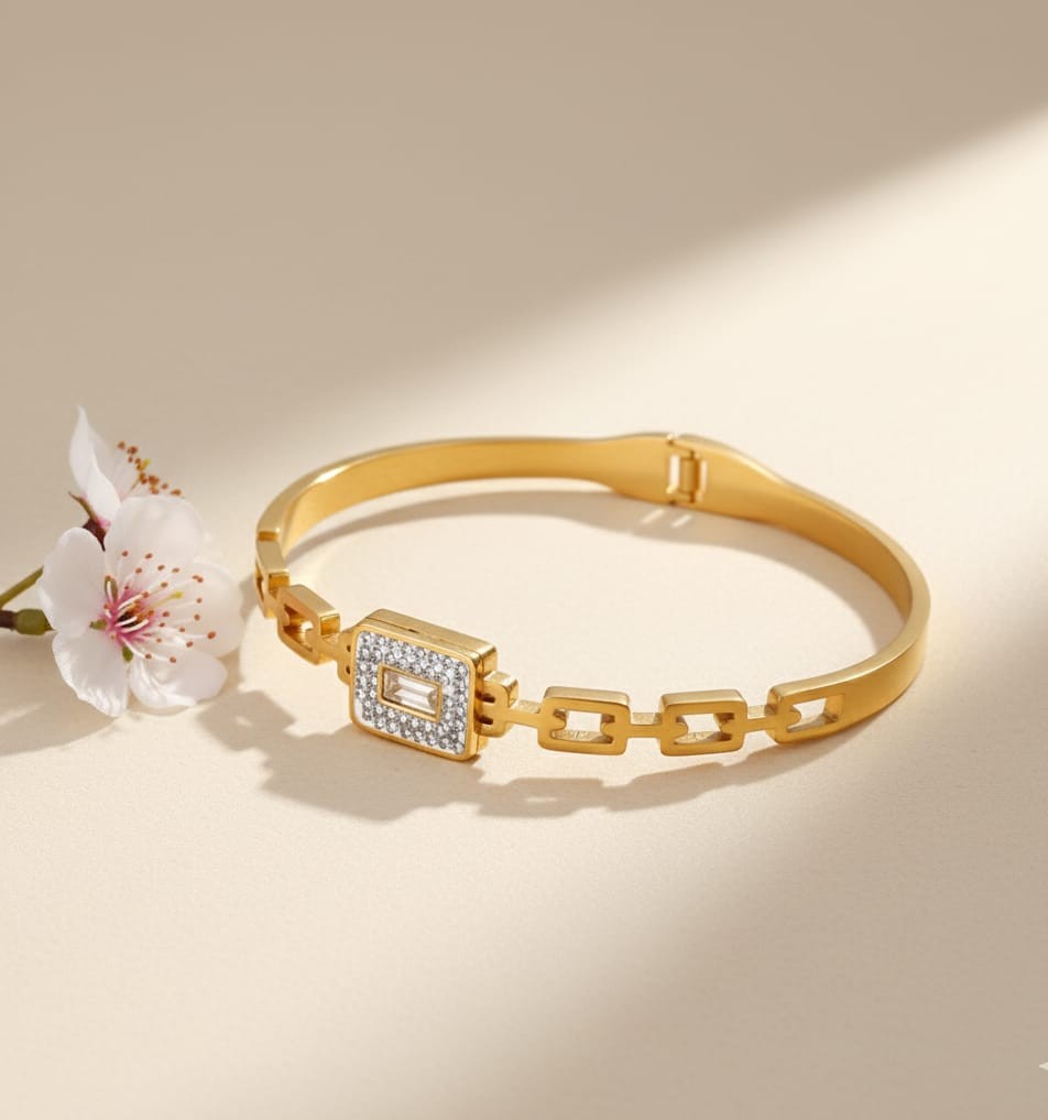 Gold-Toned Anti-Tarnish Stainless Steel Bracelet for Women | Hypoallergenic Designer Link Bracelet